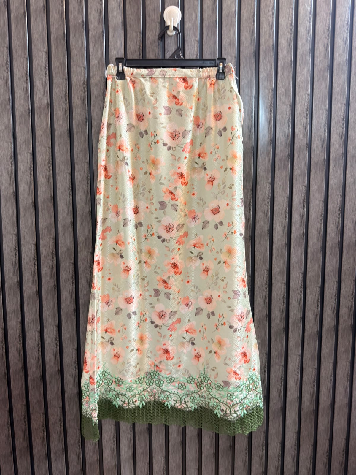 Waist 30  Lenght 41  Fabric silk Ladies Skirt Collection
