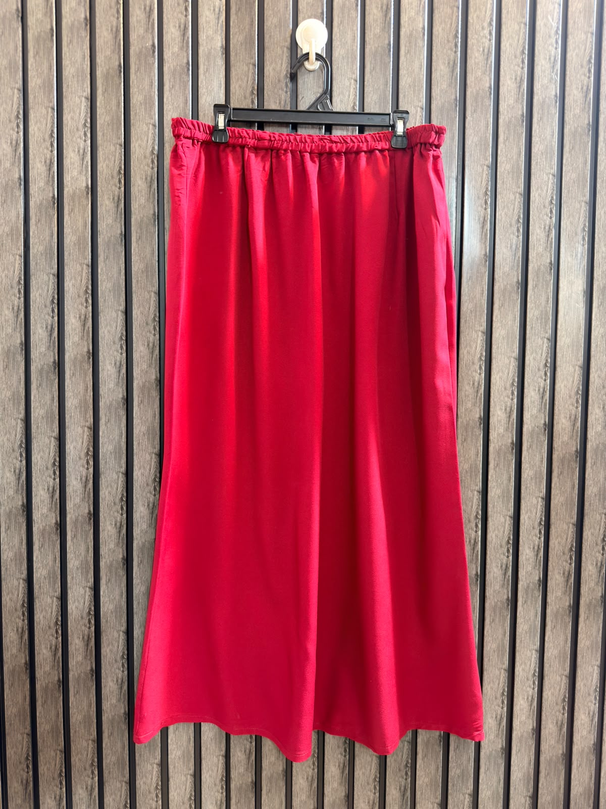 Waist 38  Lenght 38  Fabric rayon Ladies Skirt Range