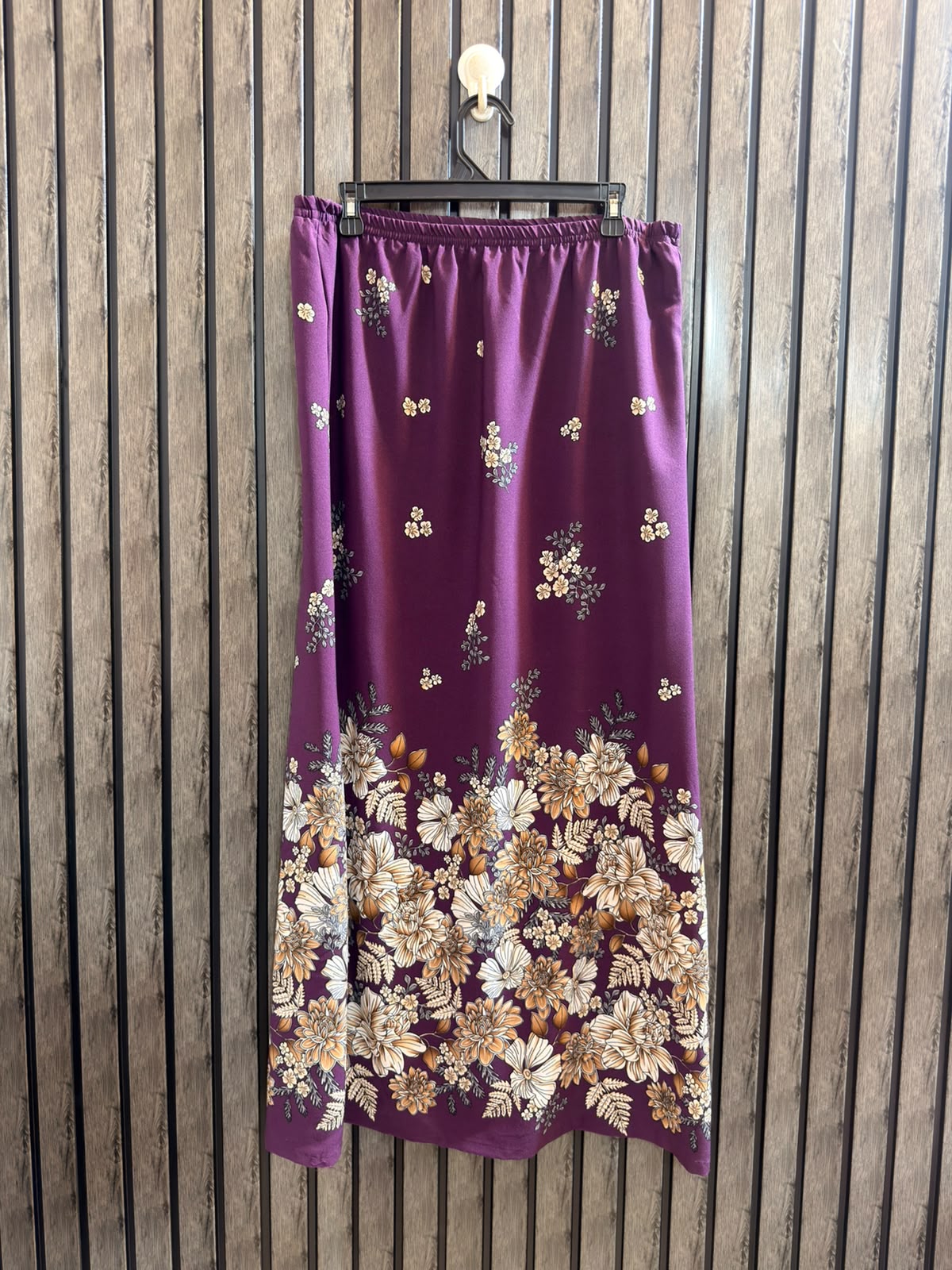 Waist 36  Lenght 41  Fabric rayon Women’s Fashion Skirt