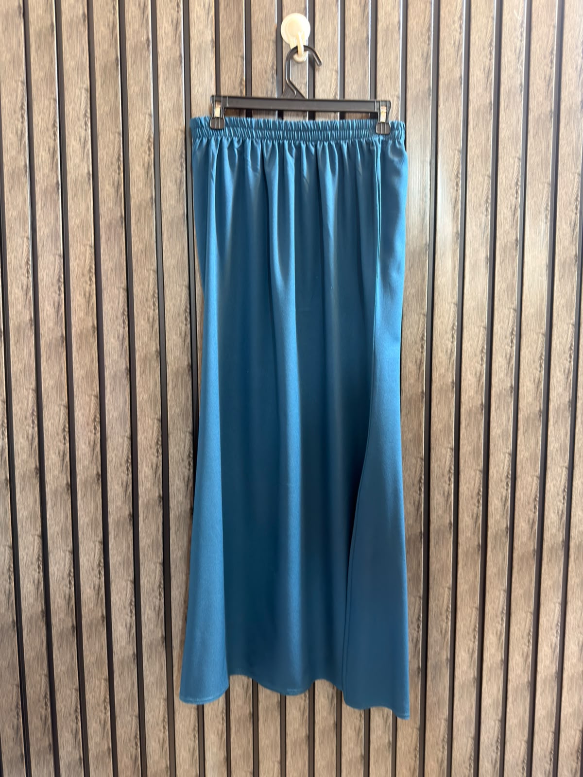 Waist 34  Lenght 39  Fabric rayon Ladies New Skirt