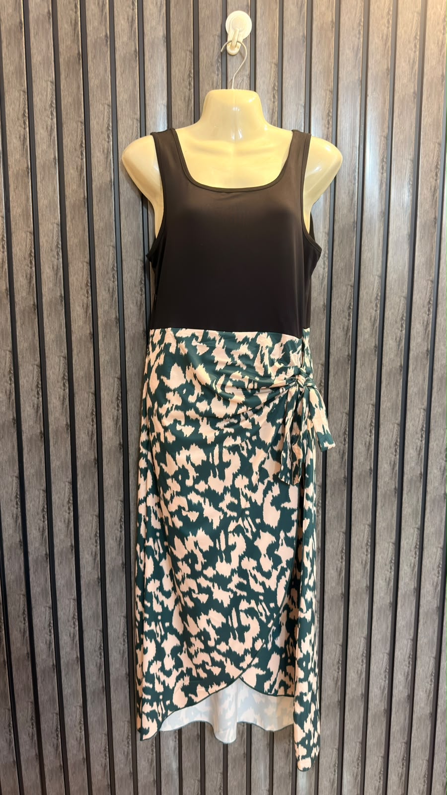 Chest 20  Lenght 45 to 50  Fabric silk and jersey Classic Maxi Dress