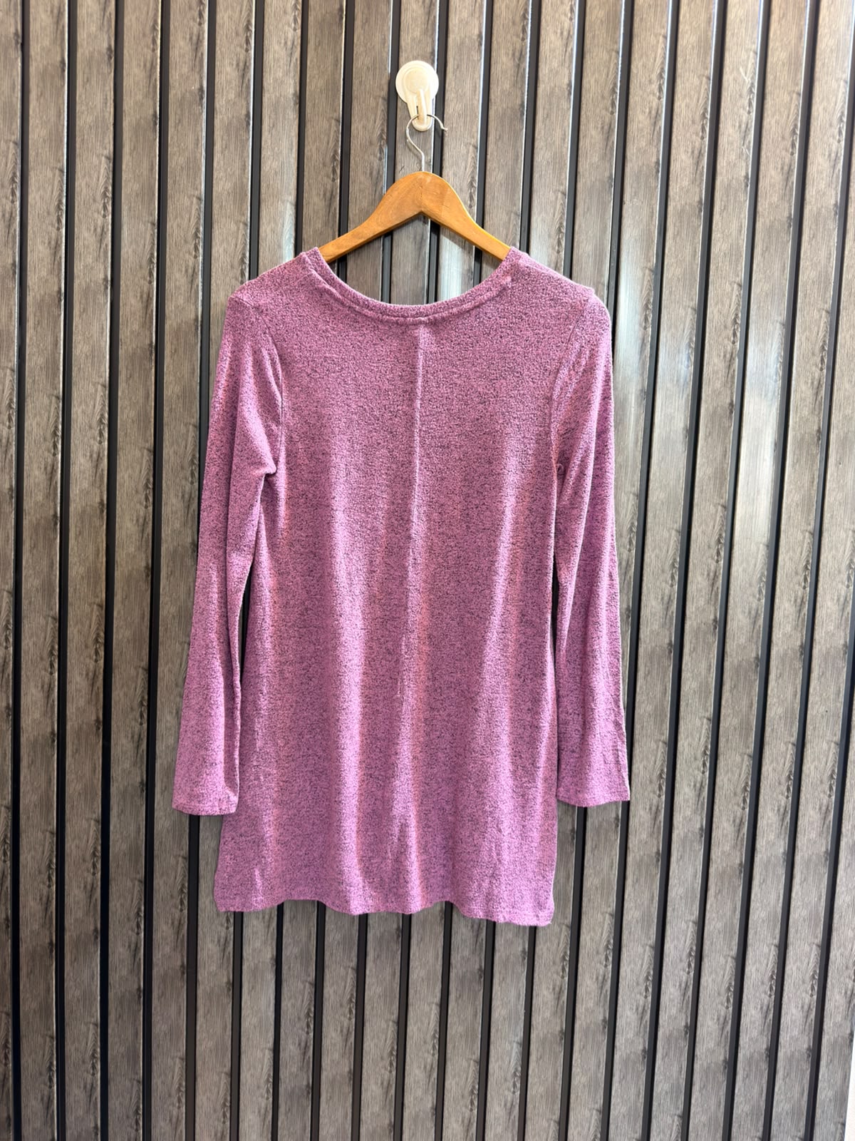 Chest 19  Lenght 25 to 27 Women’s Luxury Winter Tops