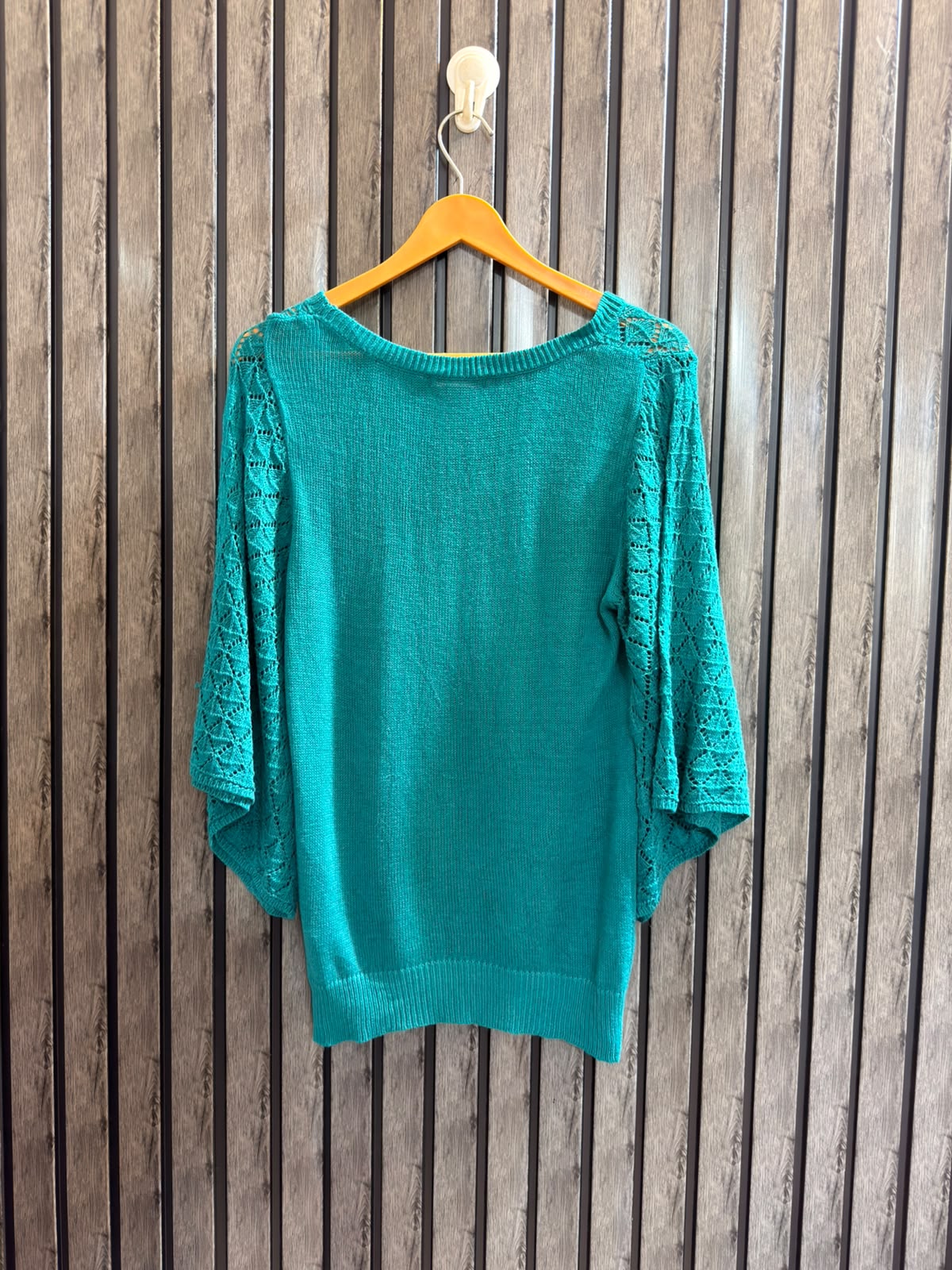 Chest 19  Lenght 27 Women’s Branded Warm Winter Top