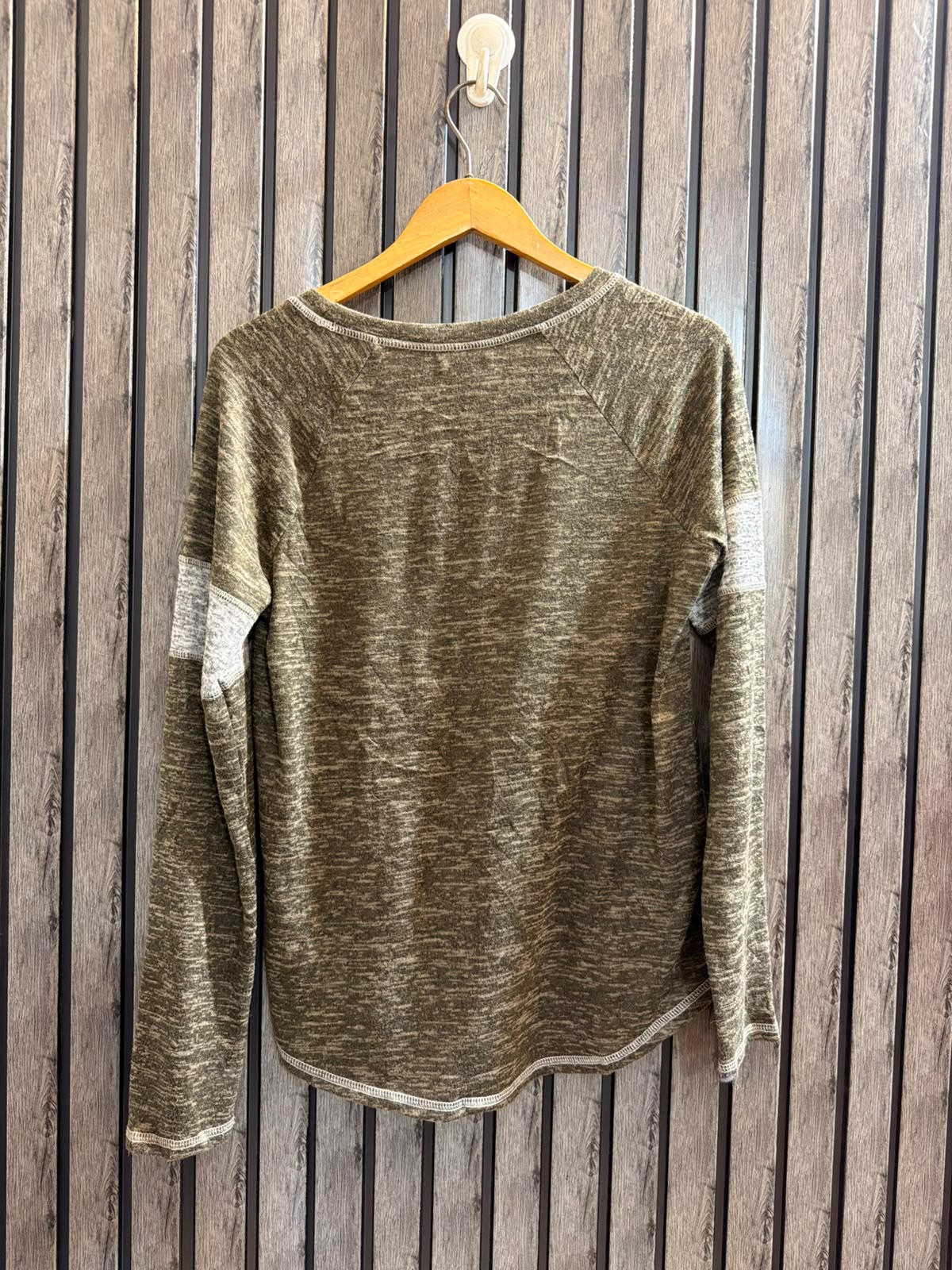 Chest 21  Lenght 24 to 27 Western Women’s Winter Wear