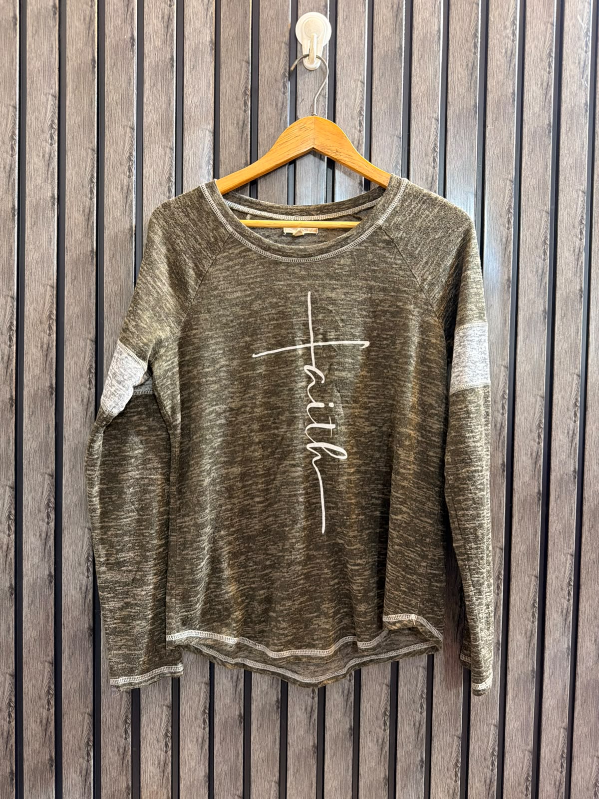 Chest 21  Lenght 24 to 27 Western Women’s Winter Wear