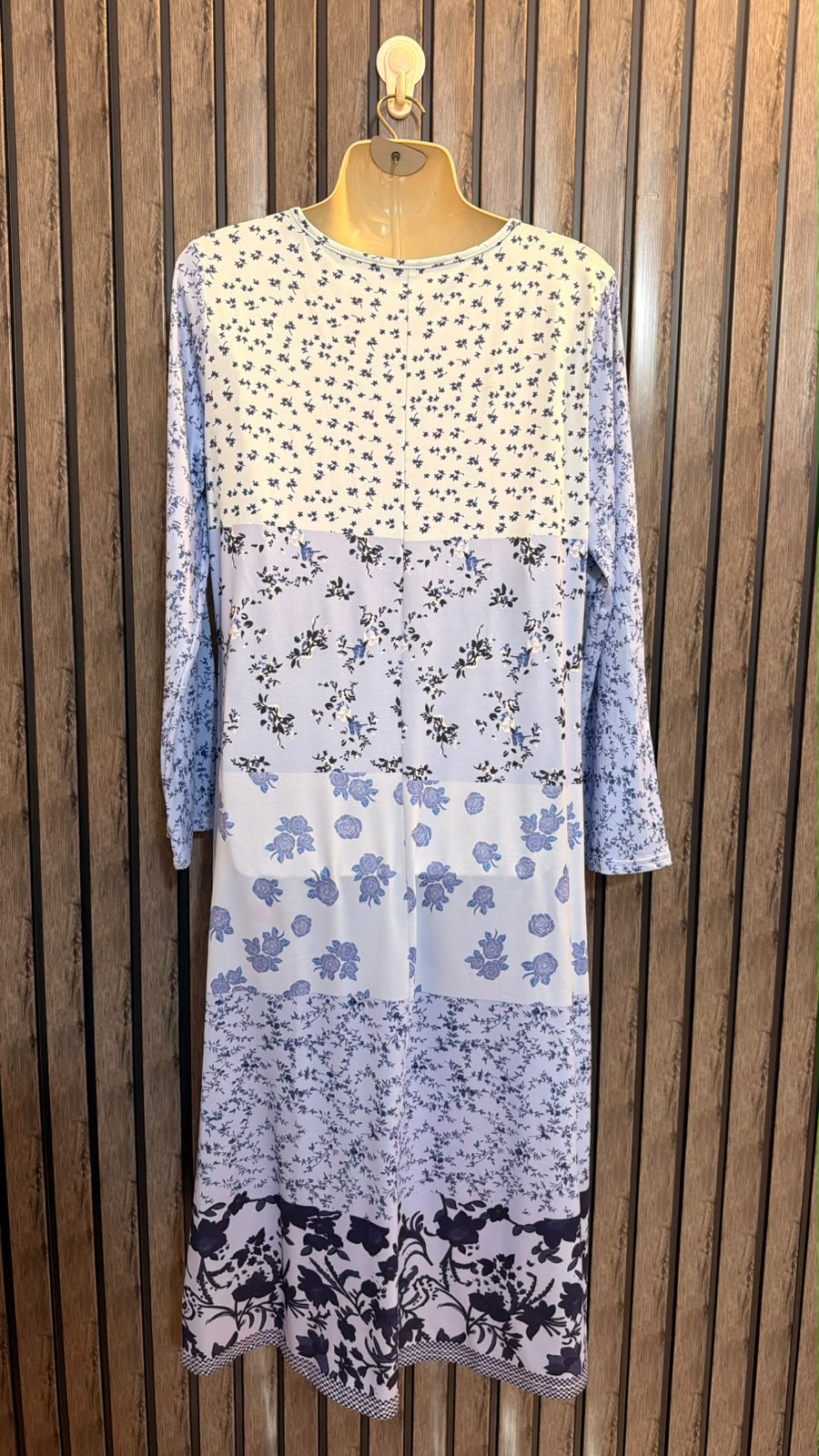 Chest 21  Length 44  Fabric Jersey Women’s Luxury Long Dress