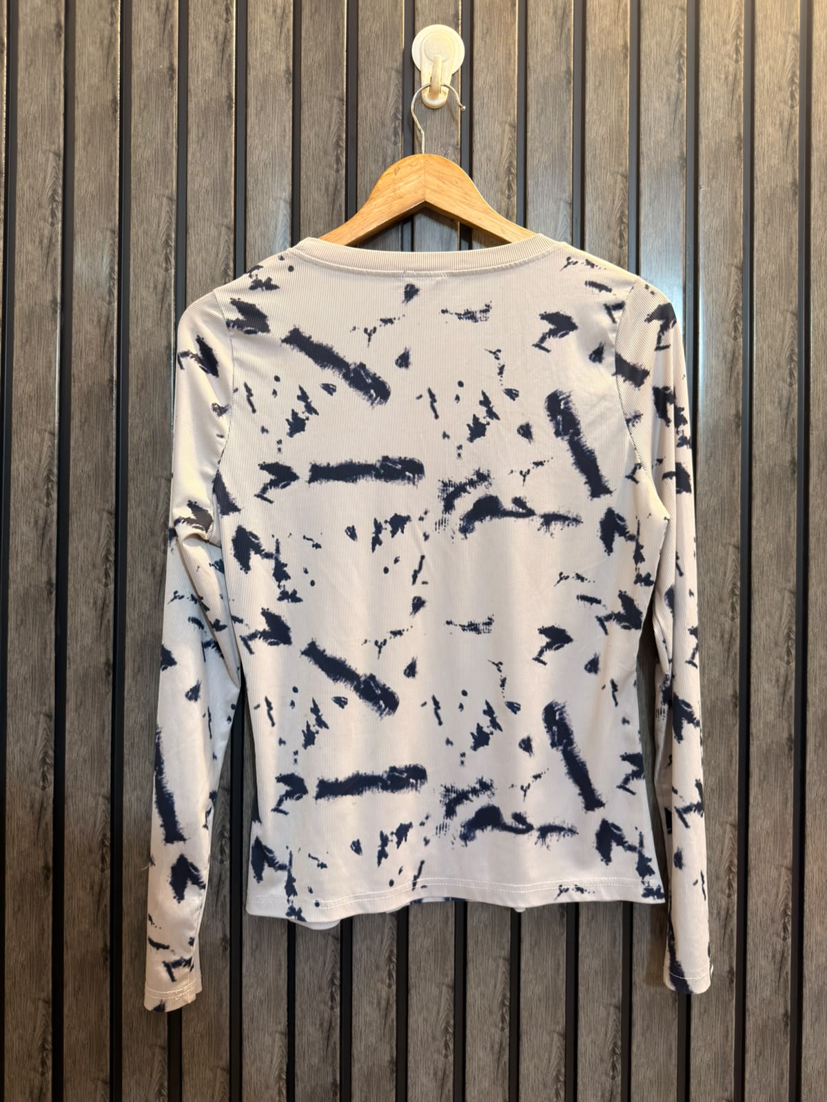 Chest 21  Lenght 22  Fabric silk jersey Exclusive Western Crop Tops for Women