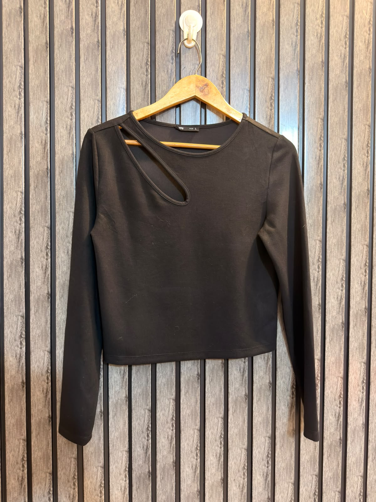 Chest 19  Lenght 19  Fabric jersey Easy-to-Style Crop Tops for Women