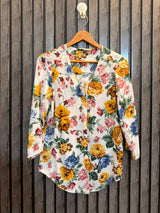 Chest 17  Lenght 26  Fabric silk Classic Western Women’s Top