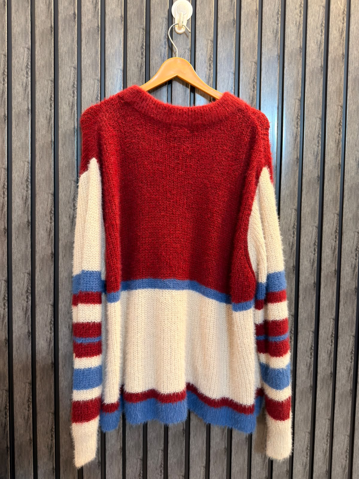 Chest 28  Lenght 29 Women’s Western Rabbit Wool Sweater