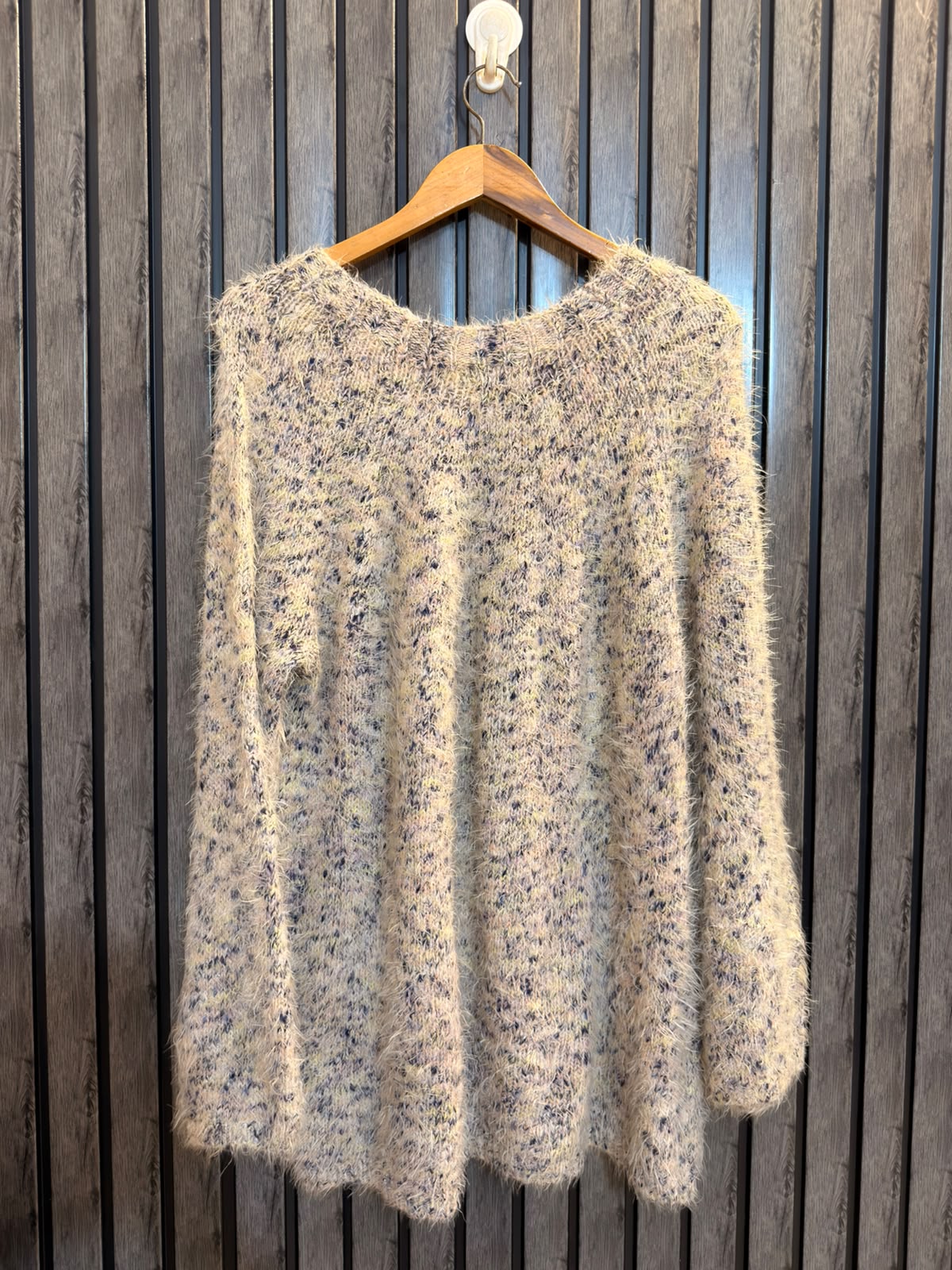 Chest 22  Lenght 31 Western Branded Rabbit Wool Women’s Sweater