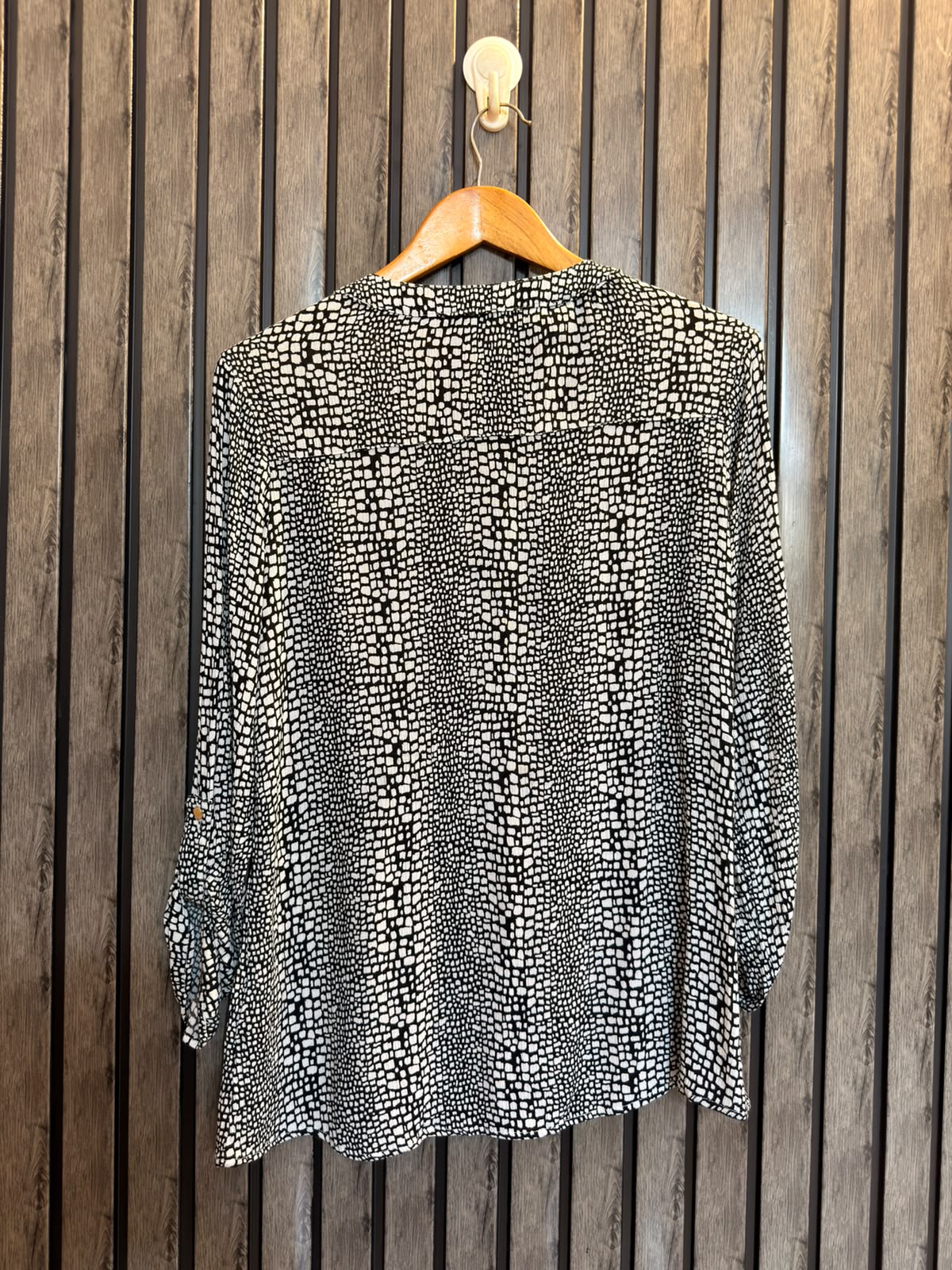 Chest 21  Lenght 28  Fabric Georgette Women's Branded Fashion Top with Full Sleeves