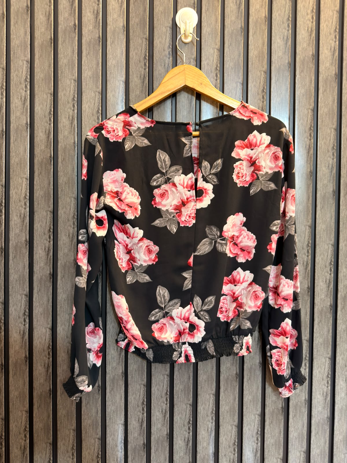 Chest 17  Lenght 21  Fabric chiiffon Women's Everyday Wear Long Sleeve Top