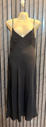Chest 18  Lenght 51  Fabric silk Stylish  Dresses for Women