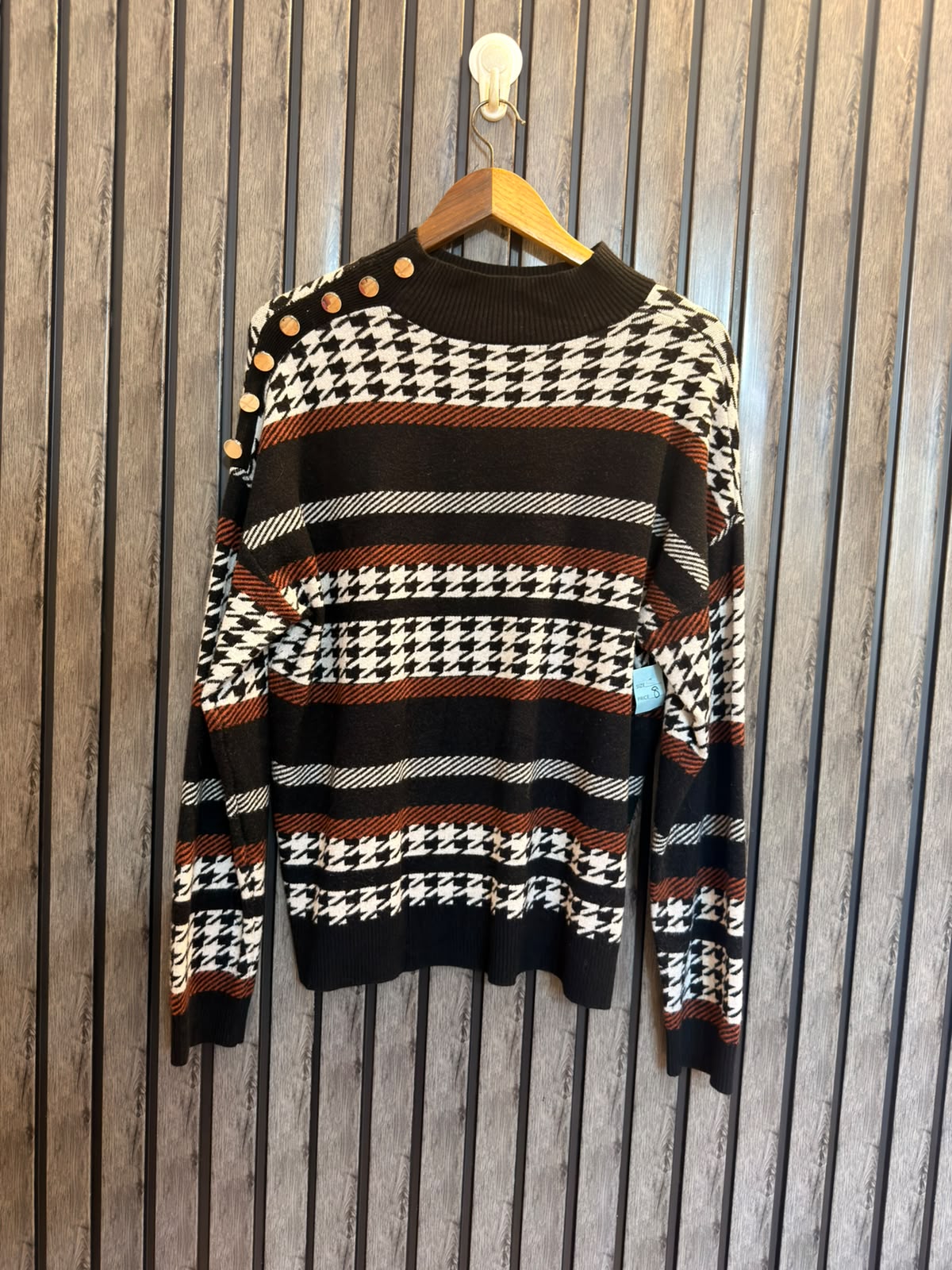 Chest large  baggy style  Lenght 24 Premium Western Women’s Sweaters