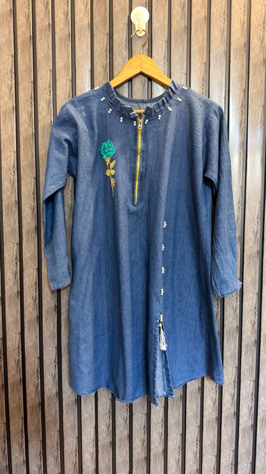Chest 19  Lenght 32  Fabric denim Women’s Premium Western Long Top