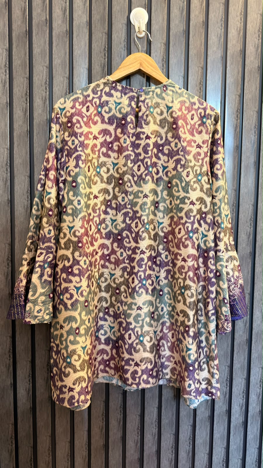Chest 21  Lenght 31  Fabric silk Women’s Chic Western Style Tunic