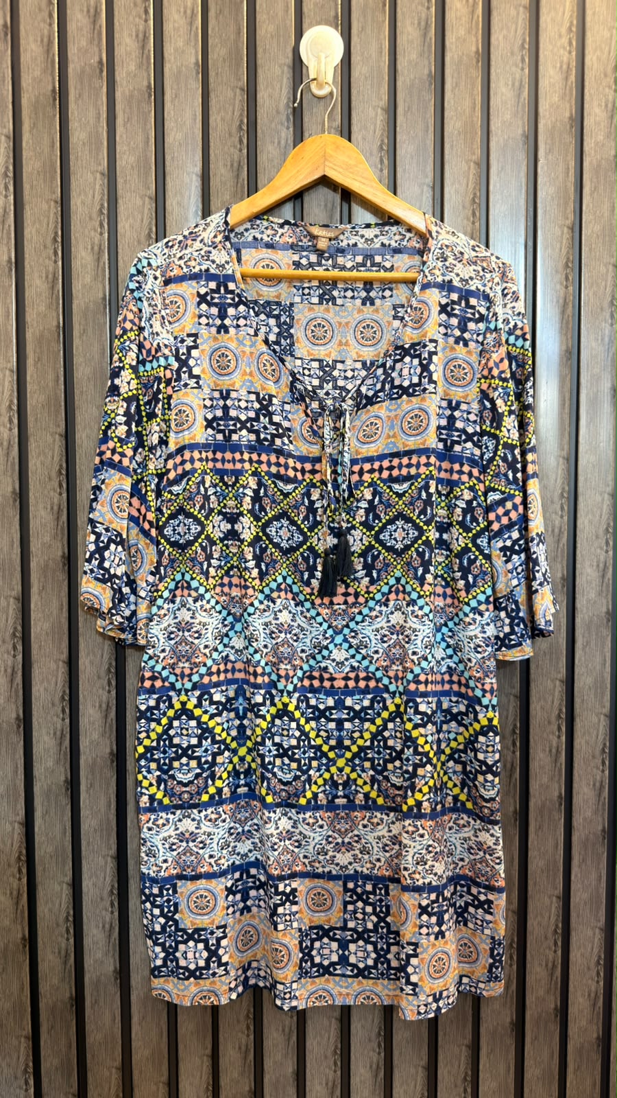 Chest 20  Lenght 33  Fabric linen Women’s Minimalist Western Long Top