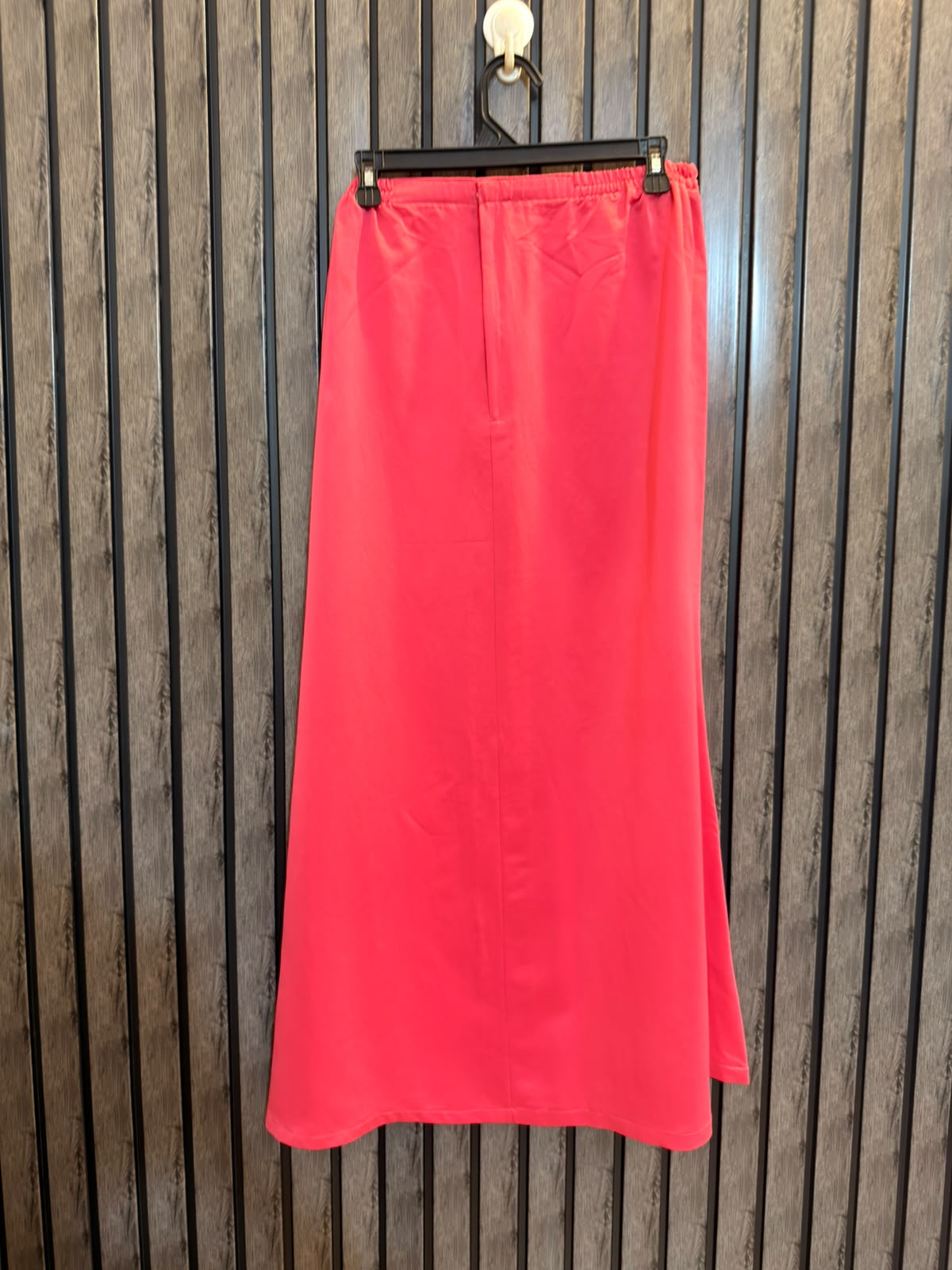 Waist 32  Lenght 37  Fabric silk Branded Ladies Skirts