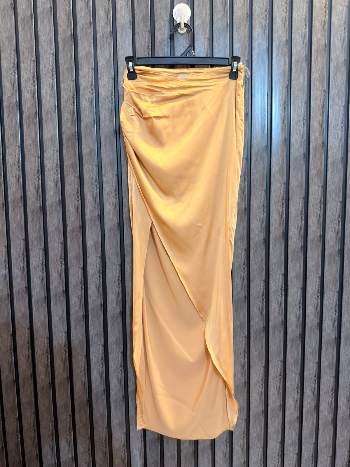 Waist 26  Lenght 18 To 40  Fabric silk Women’s Western Skirt