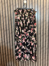 Waist 42  Lenght 39  Fabric Chiffon Western Skirts for Women