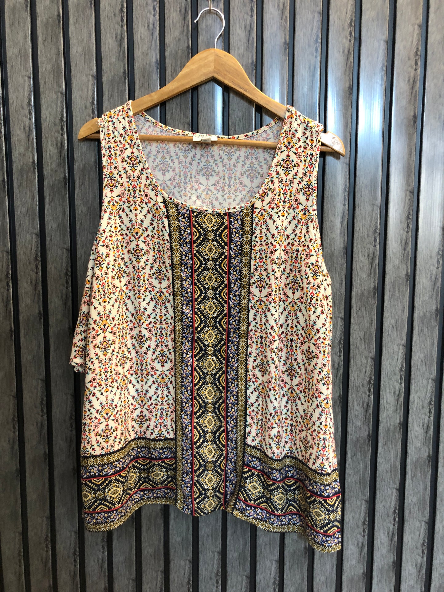 Chest 20 length 26 fabric linen Modern Edge Women’s Half Sleeve