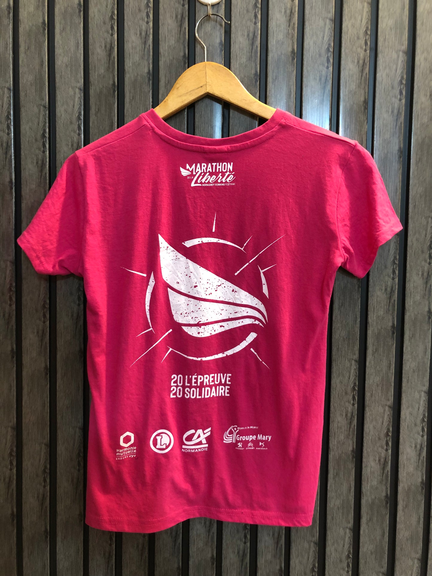 Chest 19  Length 22 Luxury Designer Women T-Shirts – Imported Collection