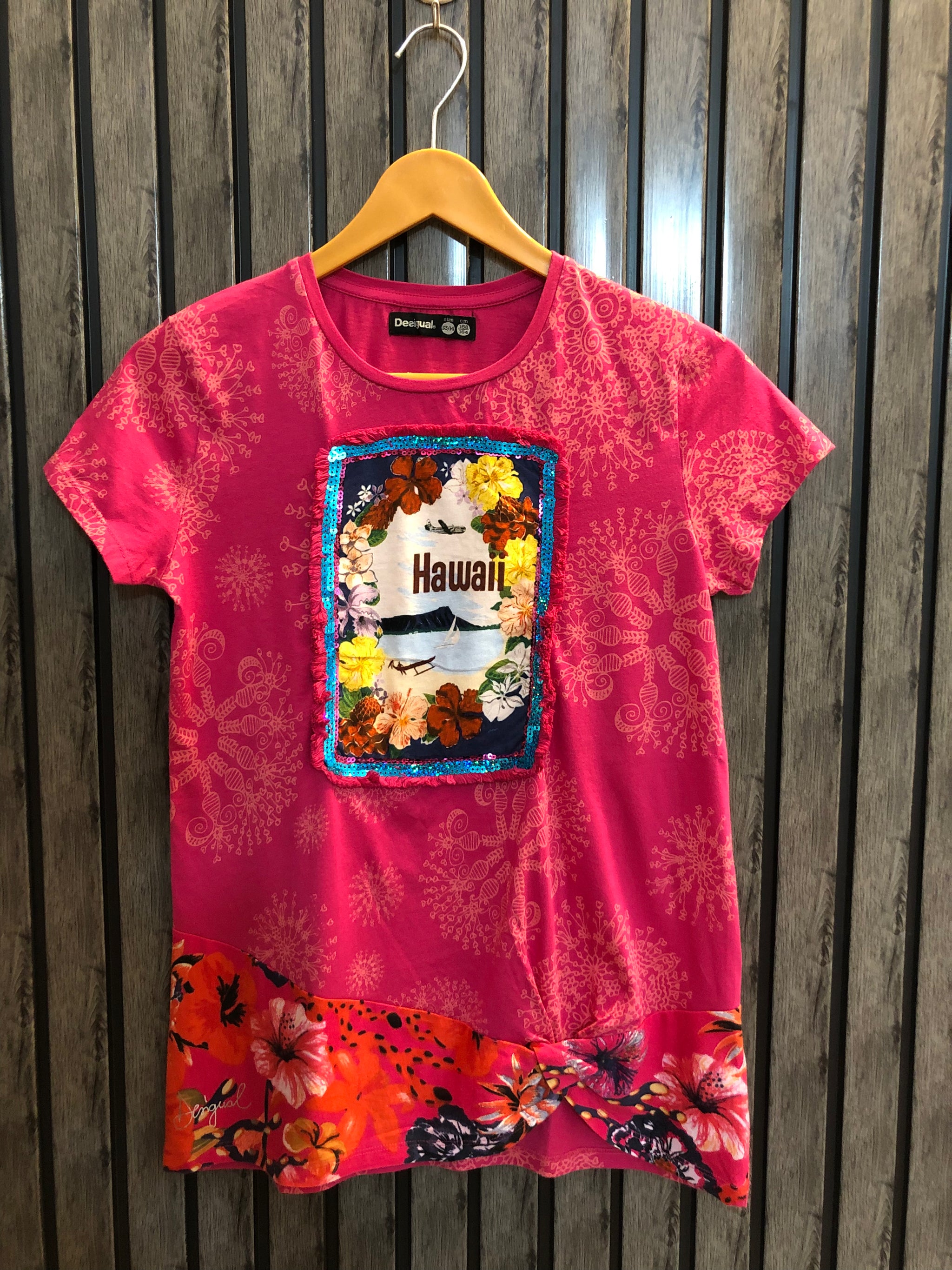 Chest 17  Length 23.5 Original Branded Tees for Women