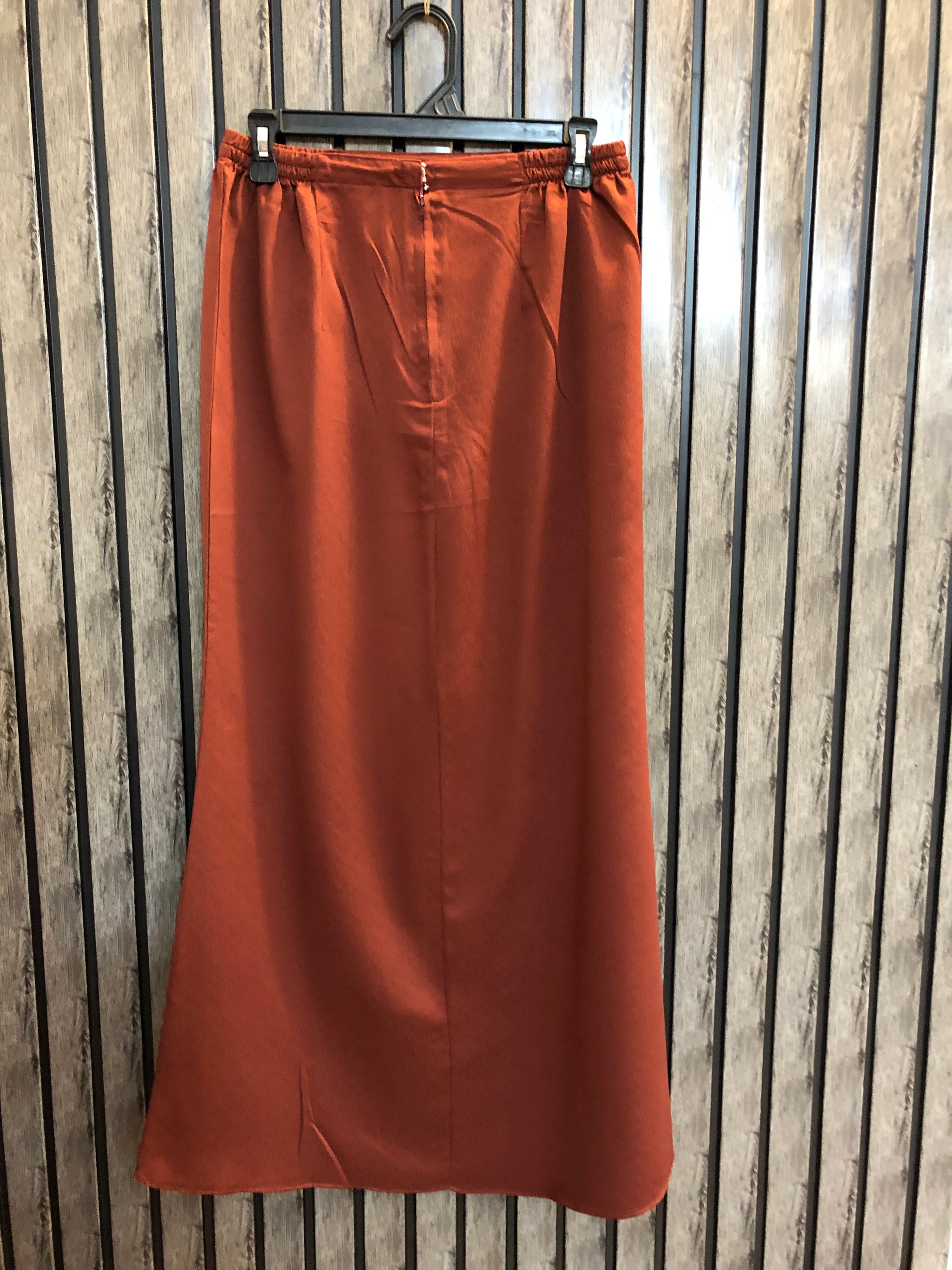 Waist 28  Length 39  Fabric Silk The Western Muse