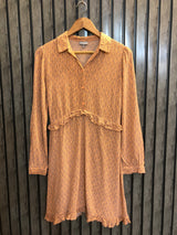 Chest 17  Length 33  Fabric Silk Fashion-Forward Western Long Tops