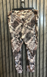 Waist 44 To 46  Length 35  Fabric Silk Jersey Sophisticated Western Brand Ladies Trouser