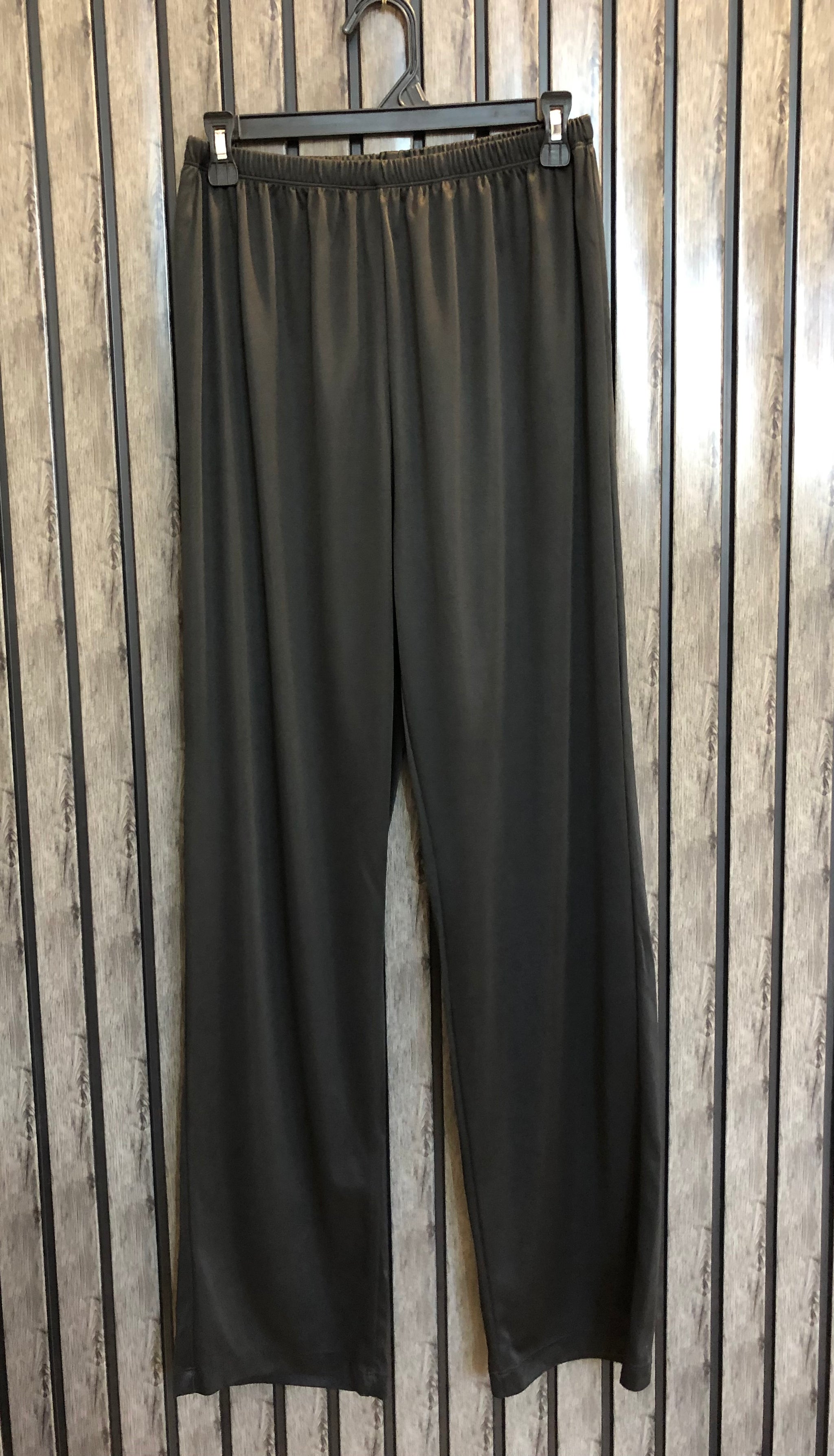 Waist 32 To 34  Length 42  Fabric Silk Jersey Stylish Western Branded Women’s Trouser