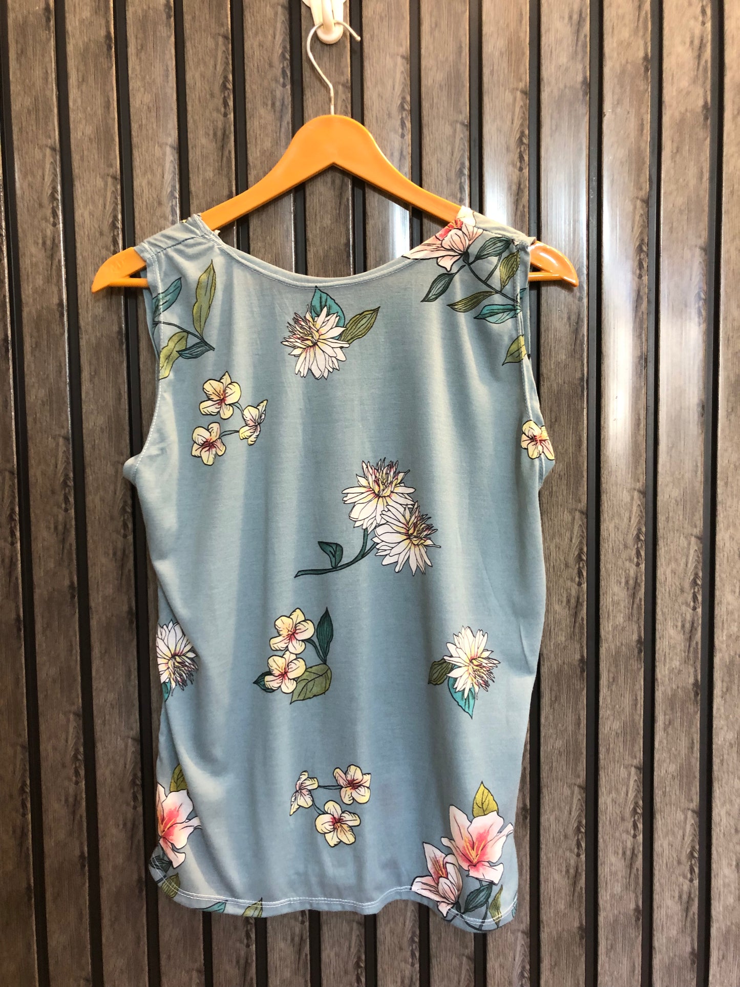 Chest 20  Length 24.5 Branded Women’s Stylish Everyday T-Shirt