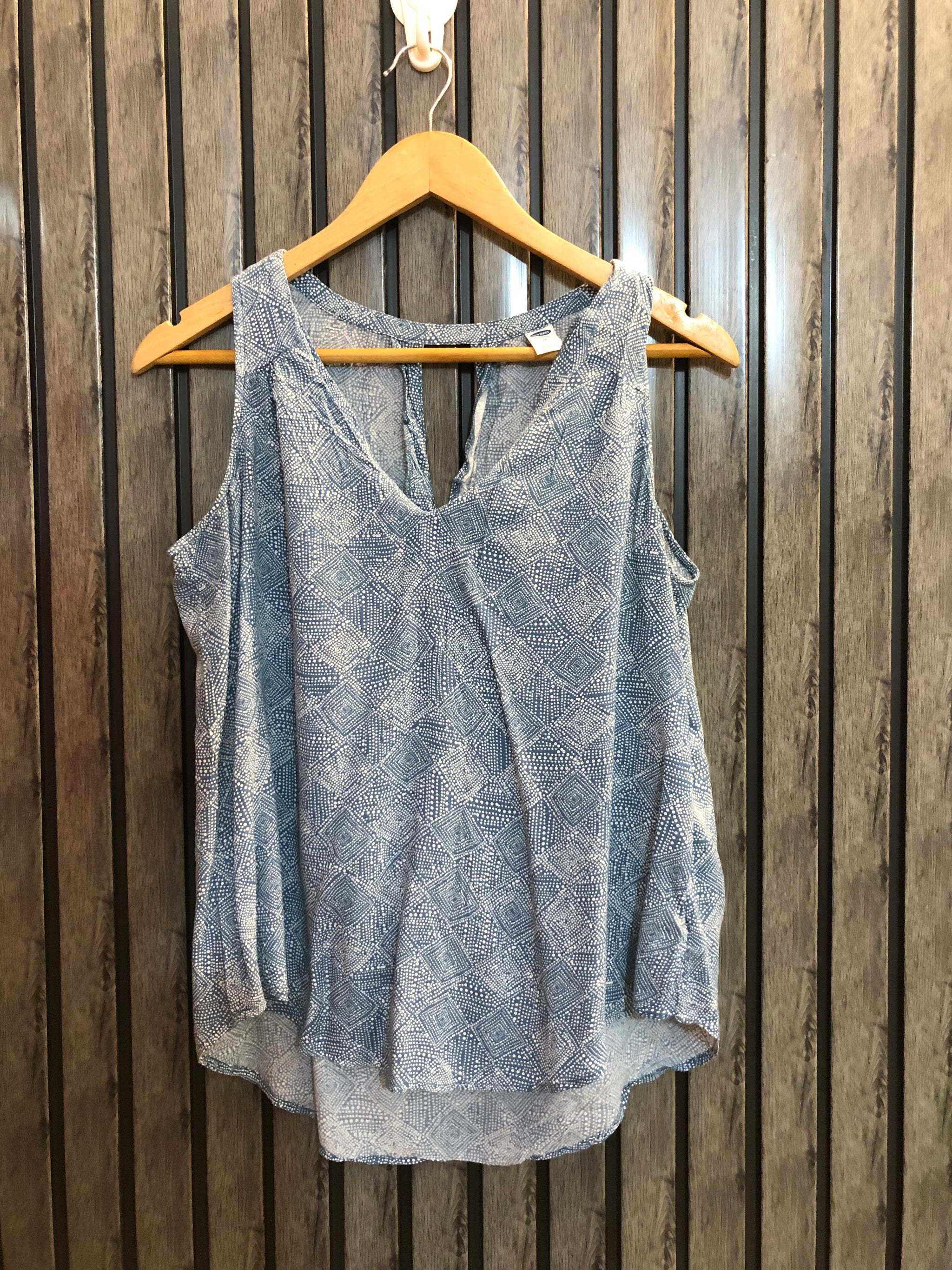 chest 19  lenght 21 to 24  fabric linen Elegant Sleeveless Western Shirt