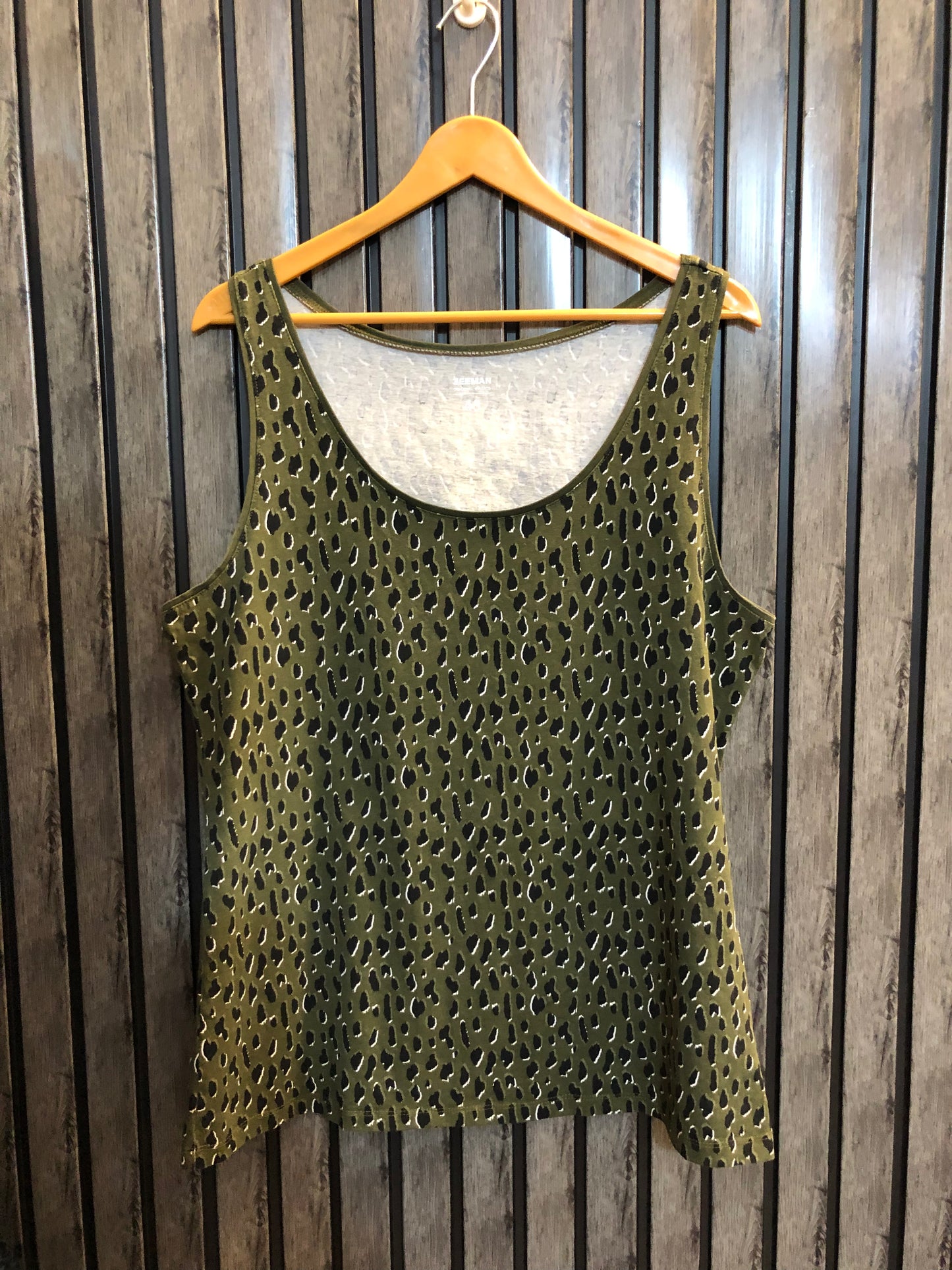 chest 21  lenght 25 Fashion Style Women’s T-Shirt