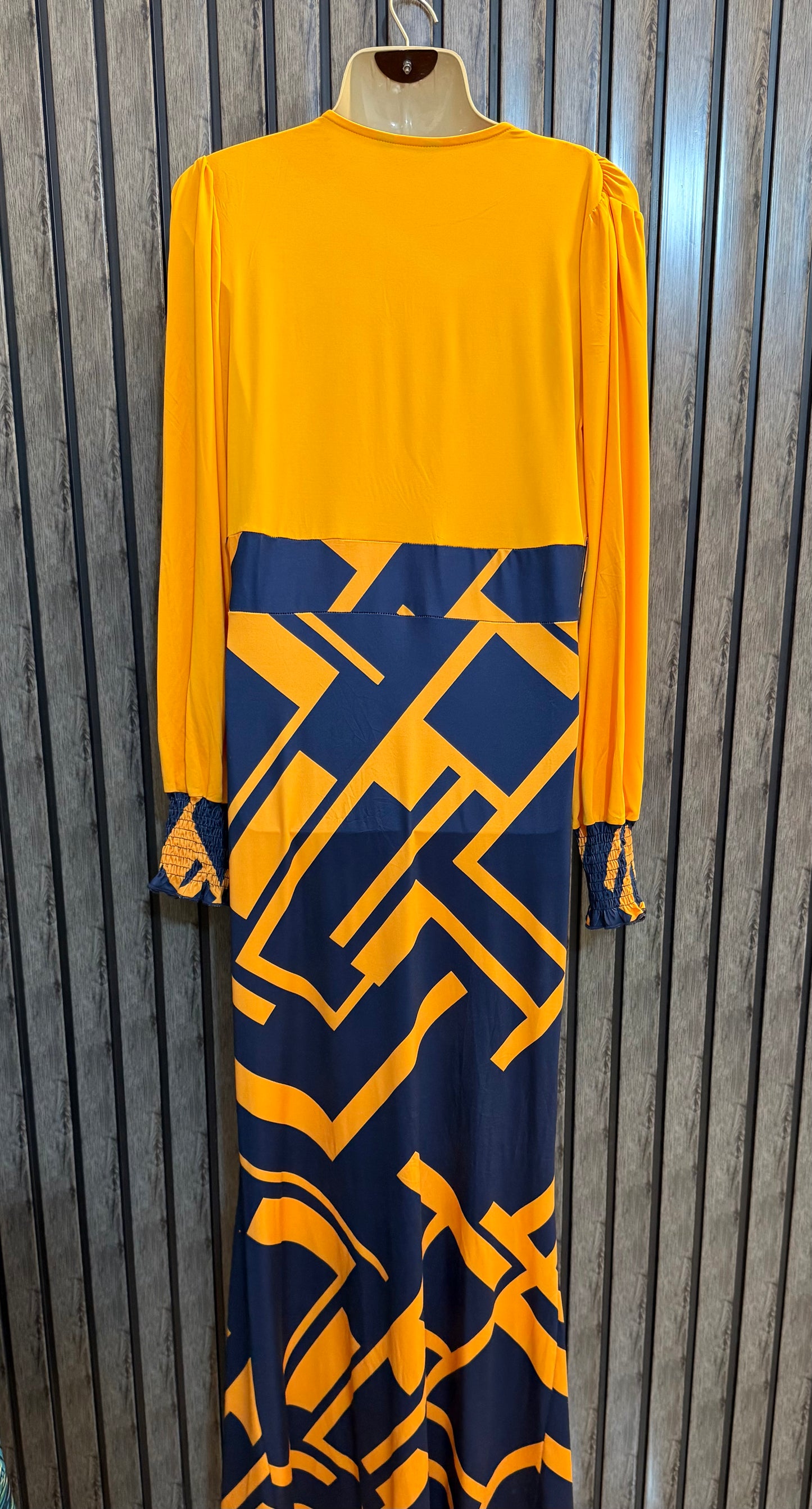 Chest 20  Length 61  Fabric Silk Jersey High-End Branded Western Maxi