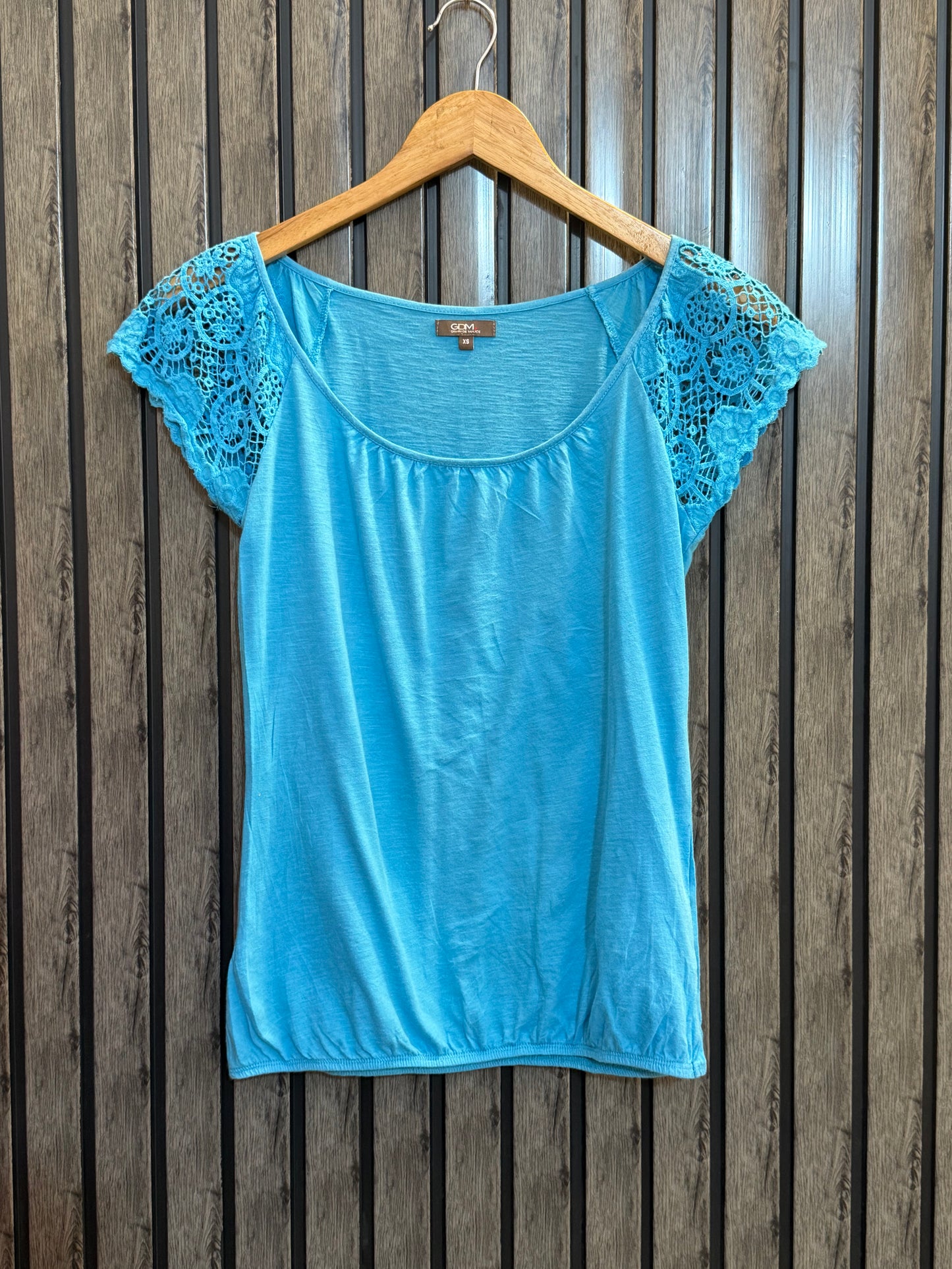 Chest 17  Length 23 Imported Branded Women’s T-Shirt