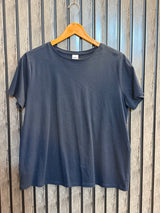 Chest 20  Length 23 Chic & Trendy Ladies T-Shirt