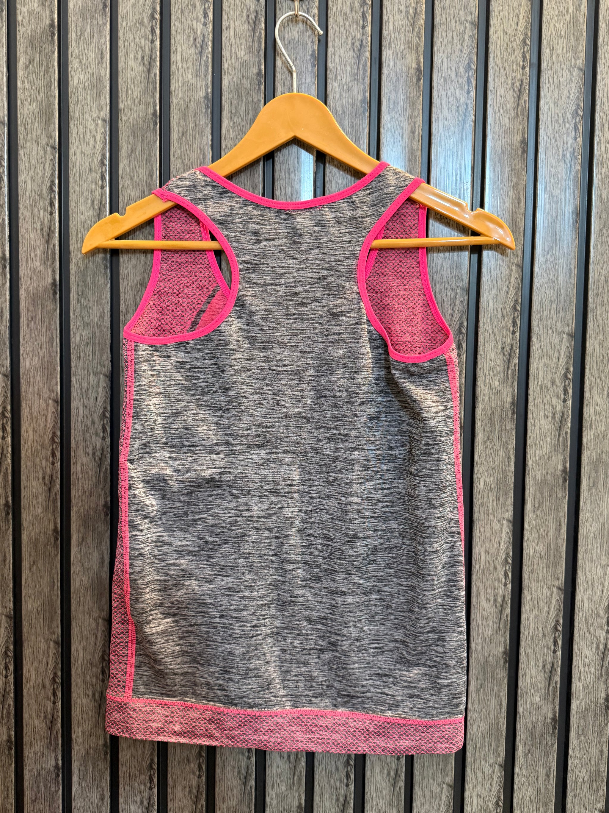 Chest 17  Length 21.5 Smart Fit Western Dry fit