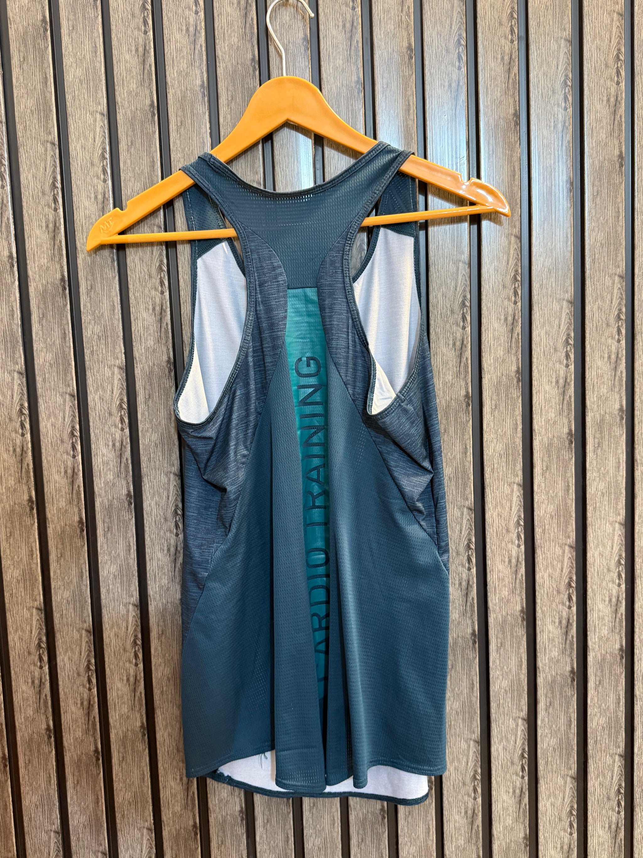 Chest 18  Length 25 Fresh Drop Women’s Dry Fit