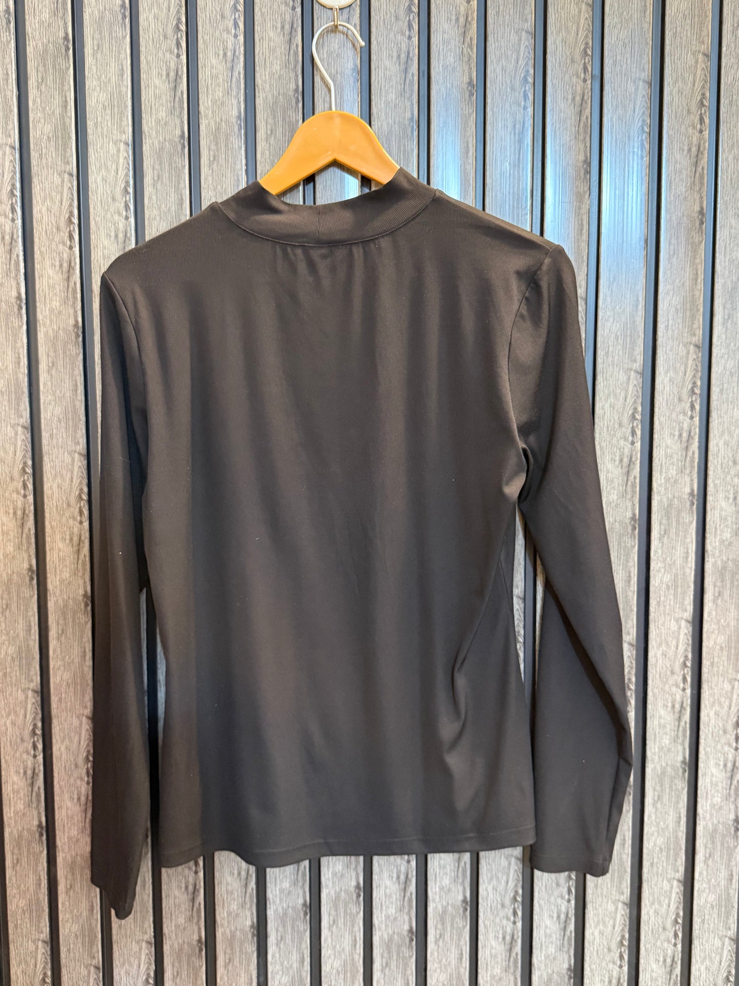 Chest 20  Length 22  Fabric Silk Jersey Branded Ladies New Arrival Top