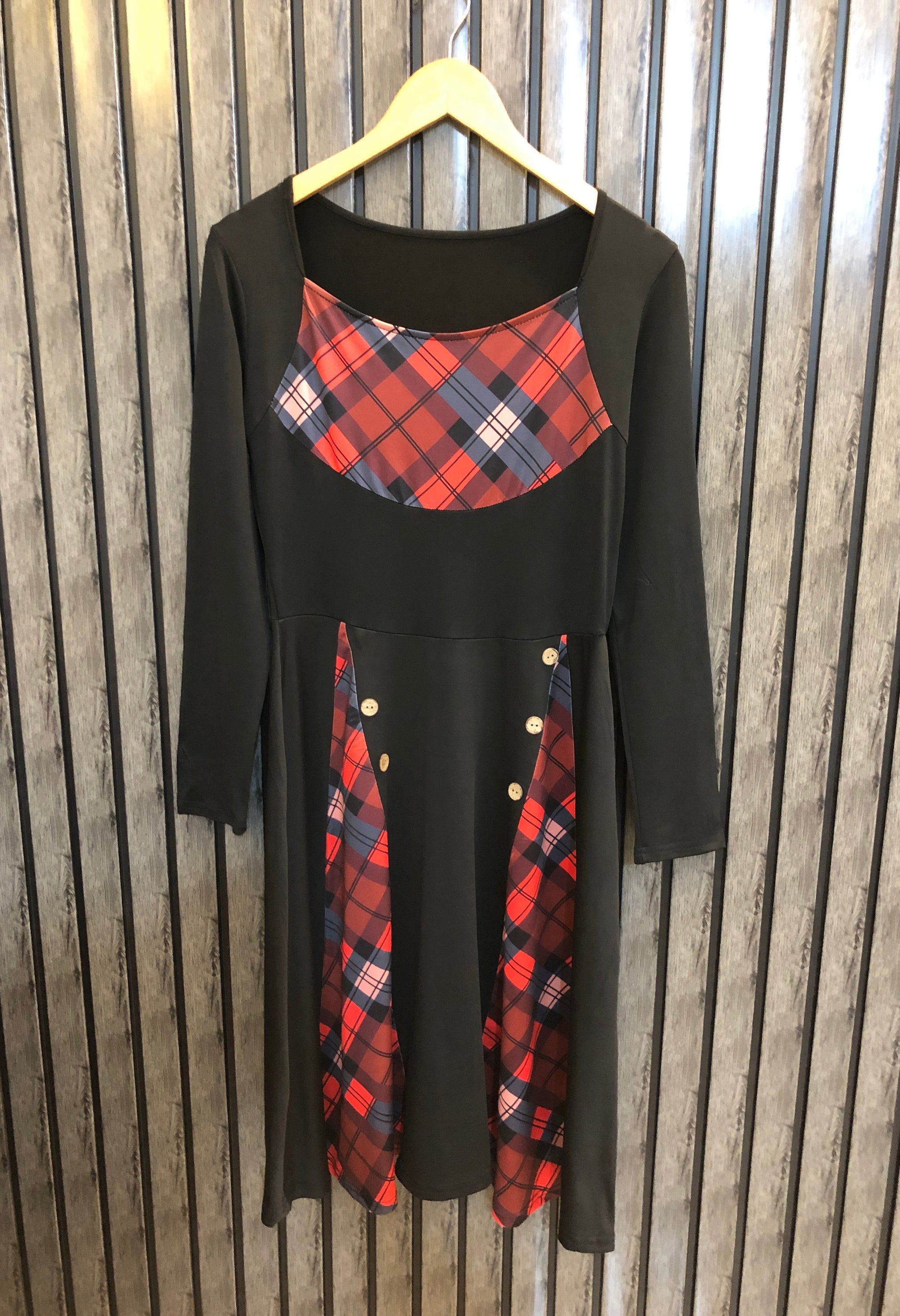 Chest 18  Length 40  Fabric Silk jersy Chic & Stylish Branded Women Long Top