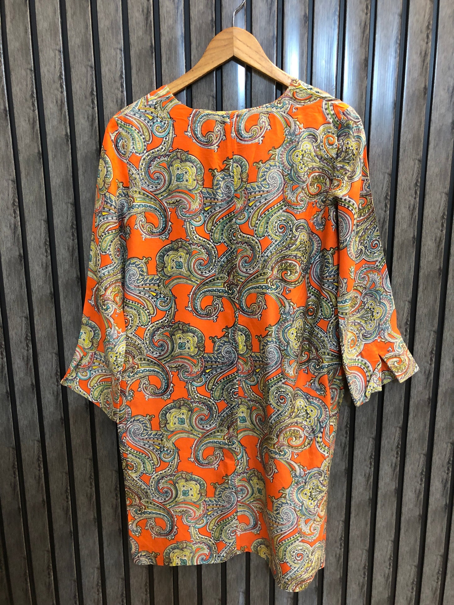 Chest 18  Length 37  Fabric Silk Trendy Look Imported Women Long Top