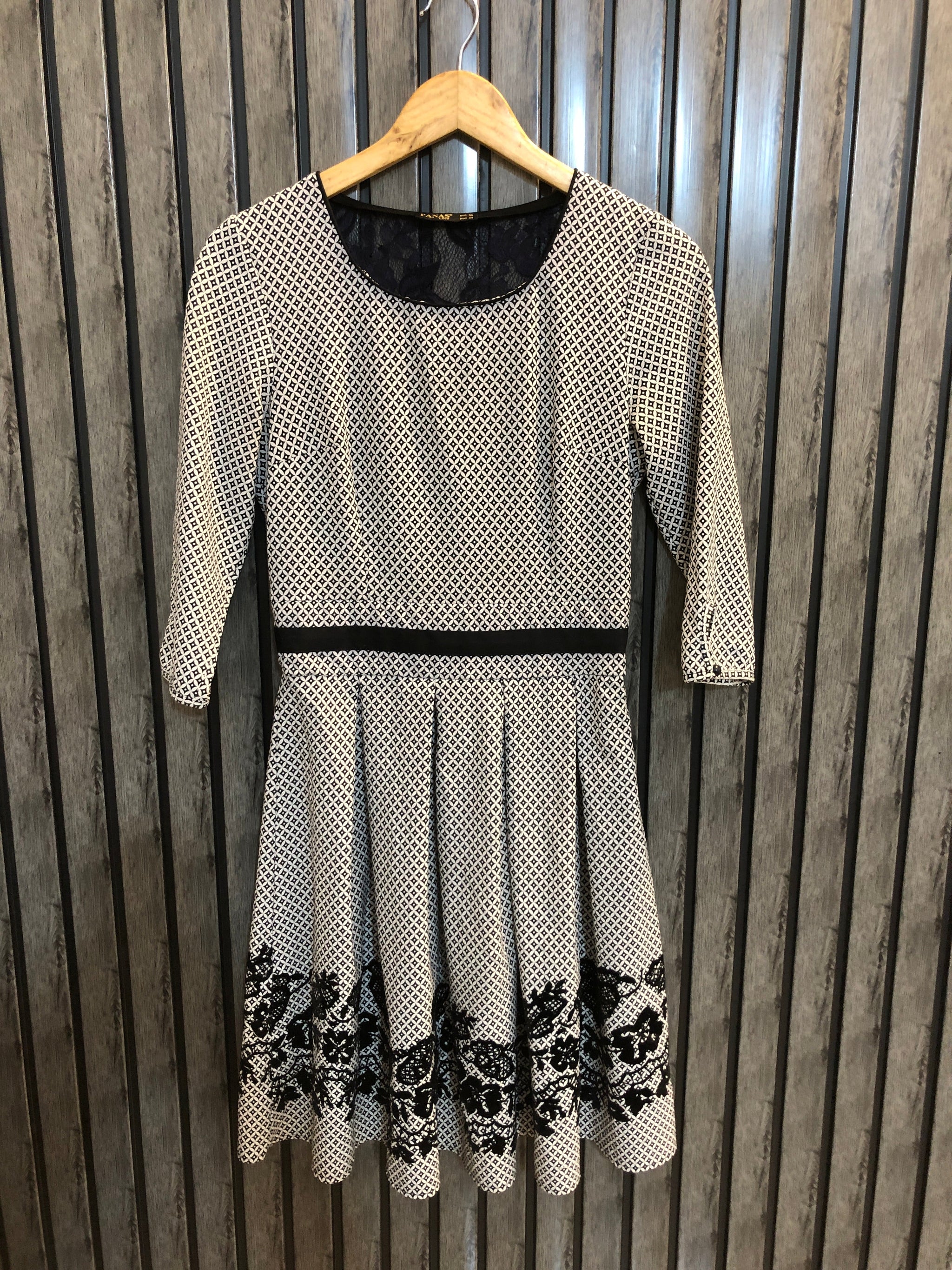 Chest 16  Length 37  Fabric Silk Fashion Essential Imported Ladies Long Top