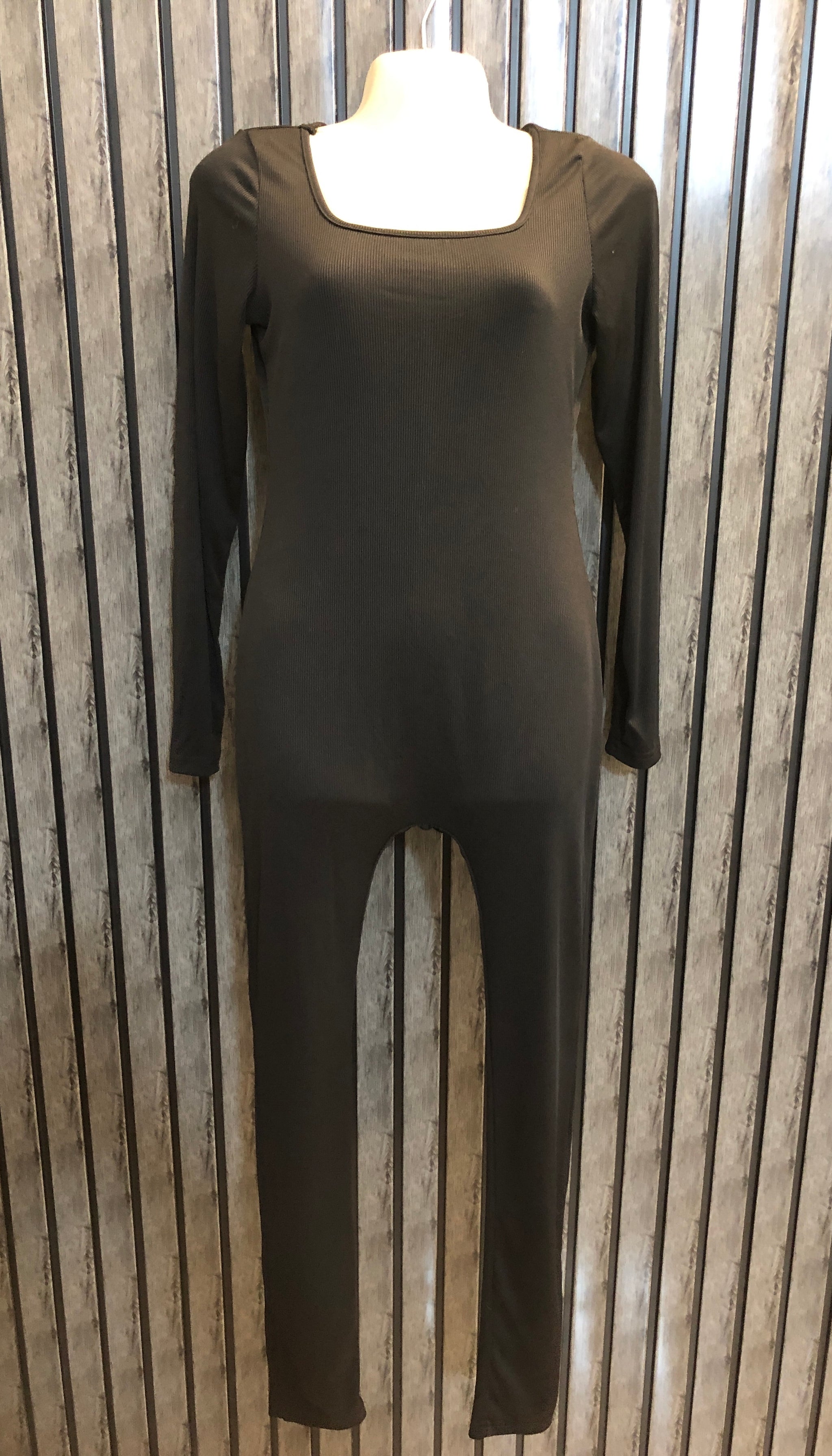 Chest 17  Length 49  Fabric Silk Jersey Western Branded Women’s Party Wear Jumpsuit