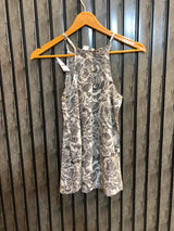 Chest 16  Length 25  Fabric Linen Classic Style Branded Western Women’s Sleeveless Top