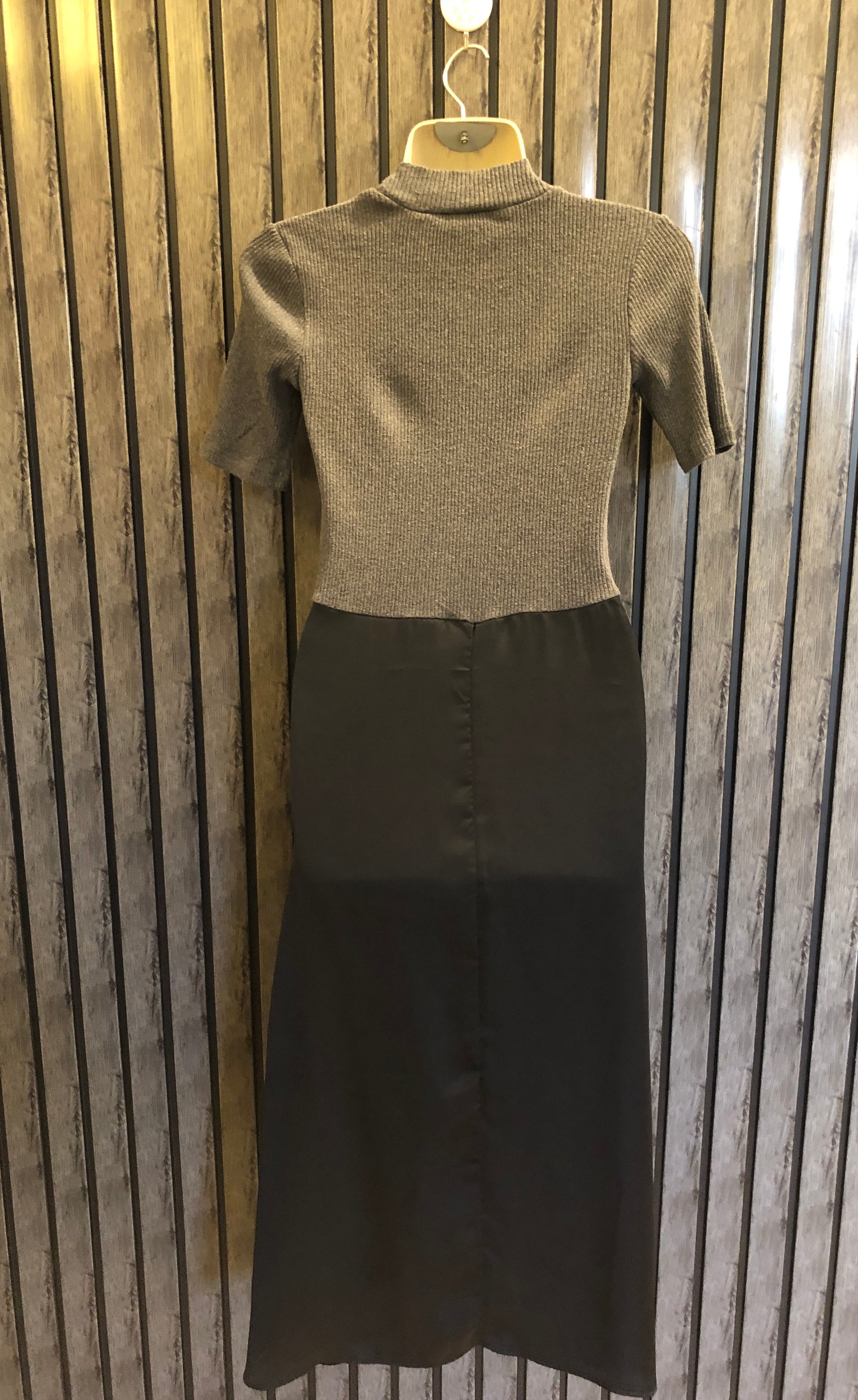 Chest 18  Length 46  Fabric jersey and Silk Luxury Western Style Long Maxi