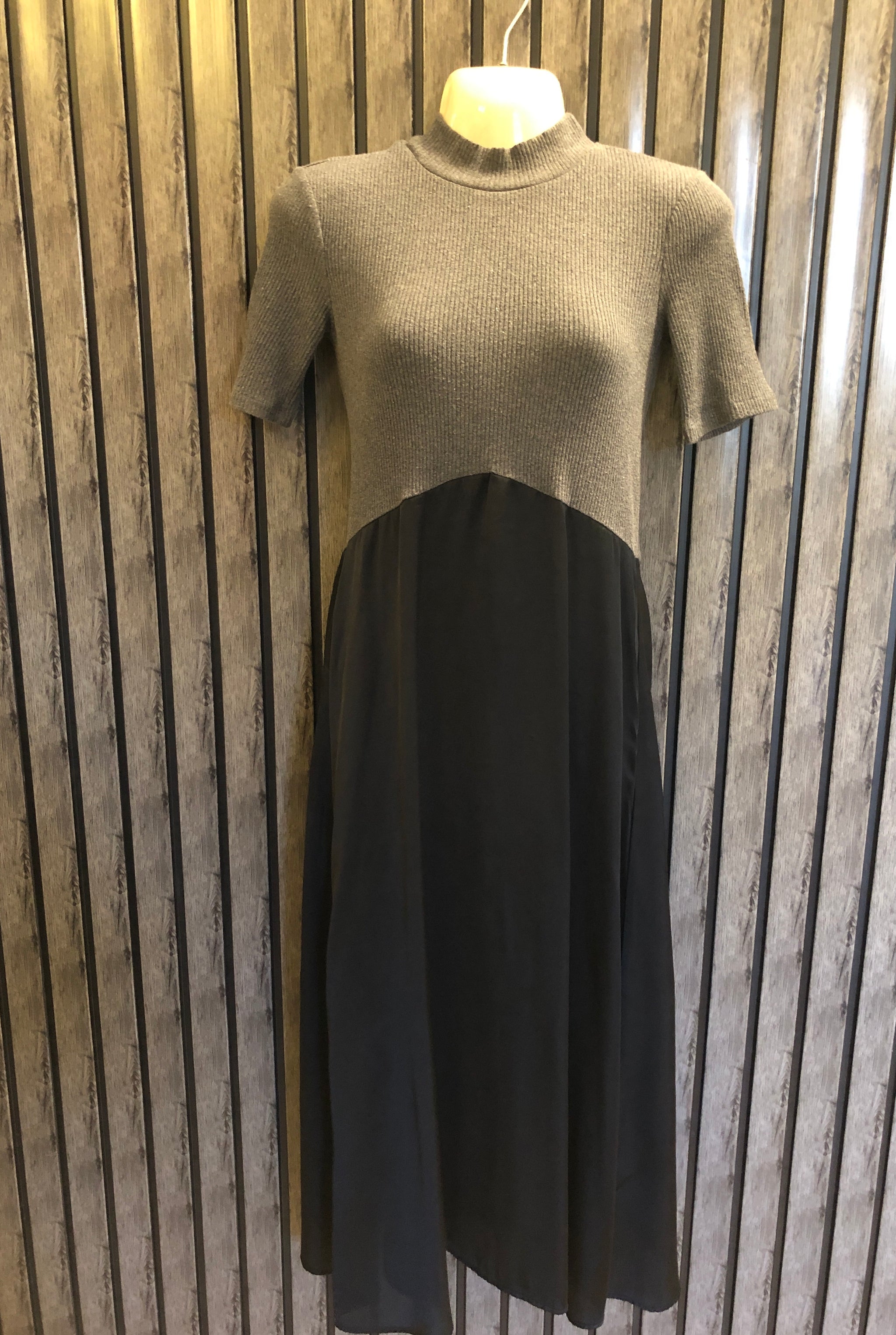 Chest 18  Length 46  Fabric jersey and Silk Luxury Western Style Long Maxi