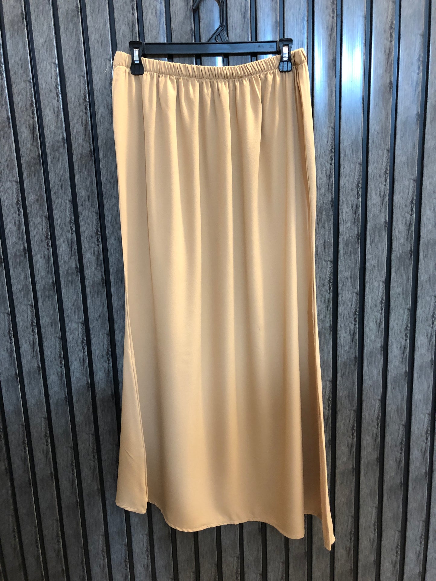 Waist 32 To 34   Length 37  Fabric Silk Chic Western Long Skirt for Women