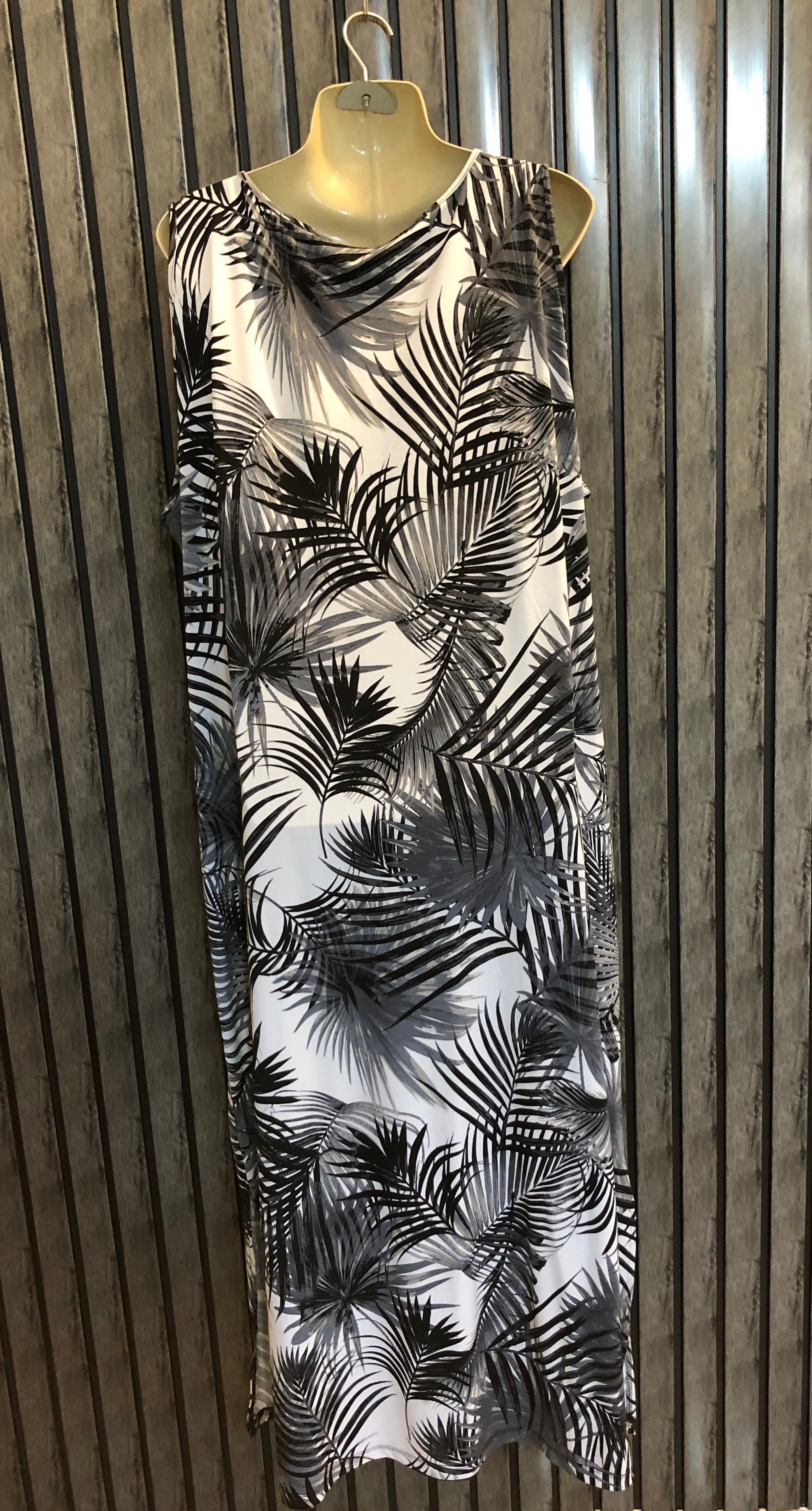 Chest 25  Length 53  Fabric Silk Jersey Sophisticated Western Long Maxi Outfit